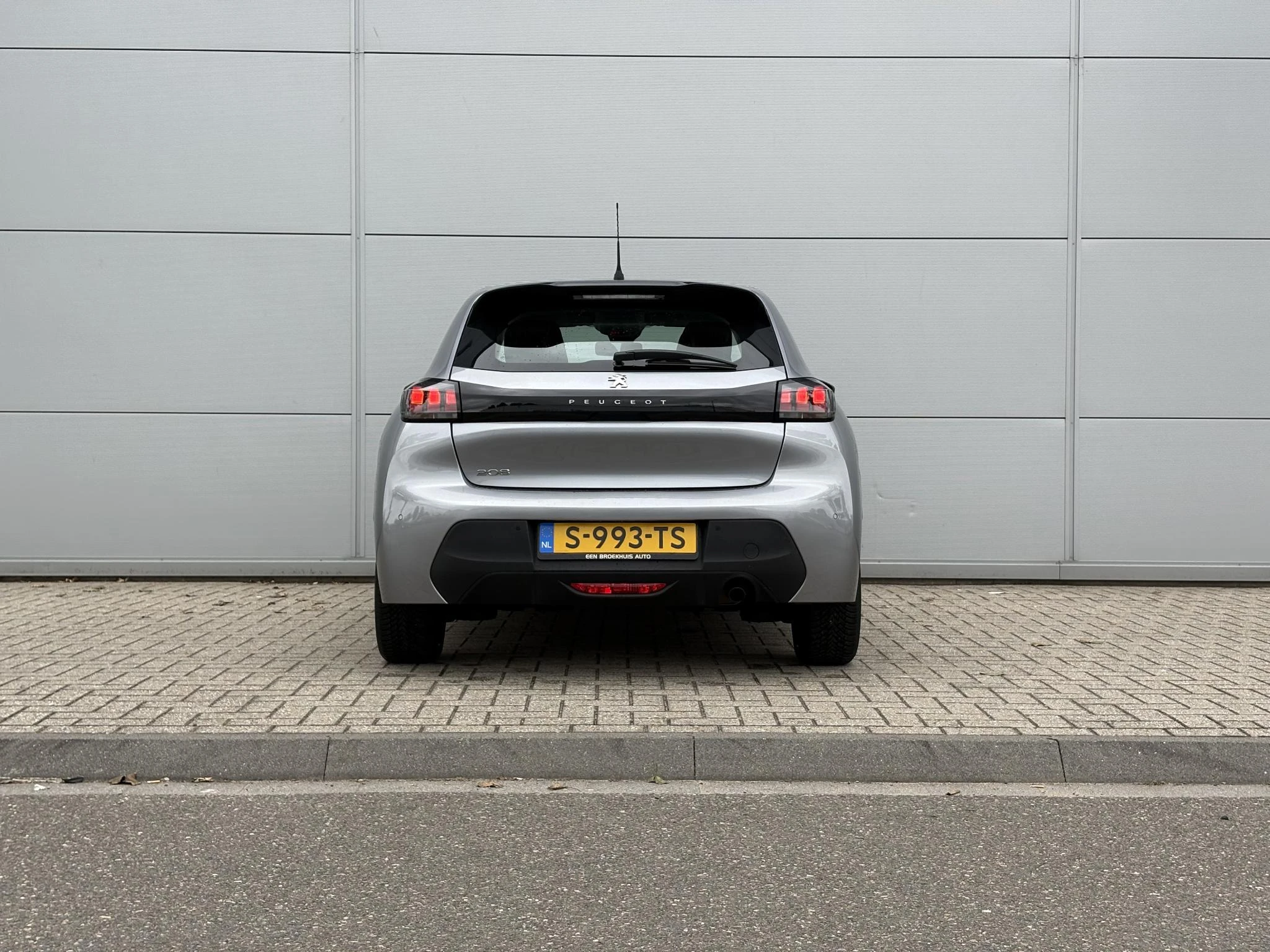 Peugeot-208-image-4