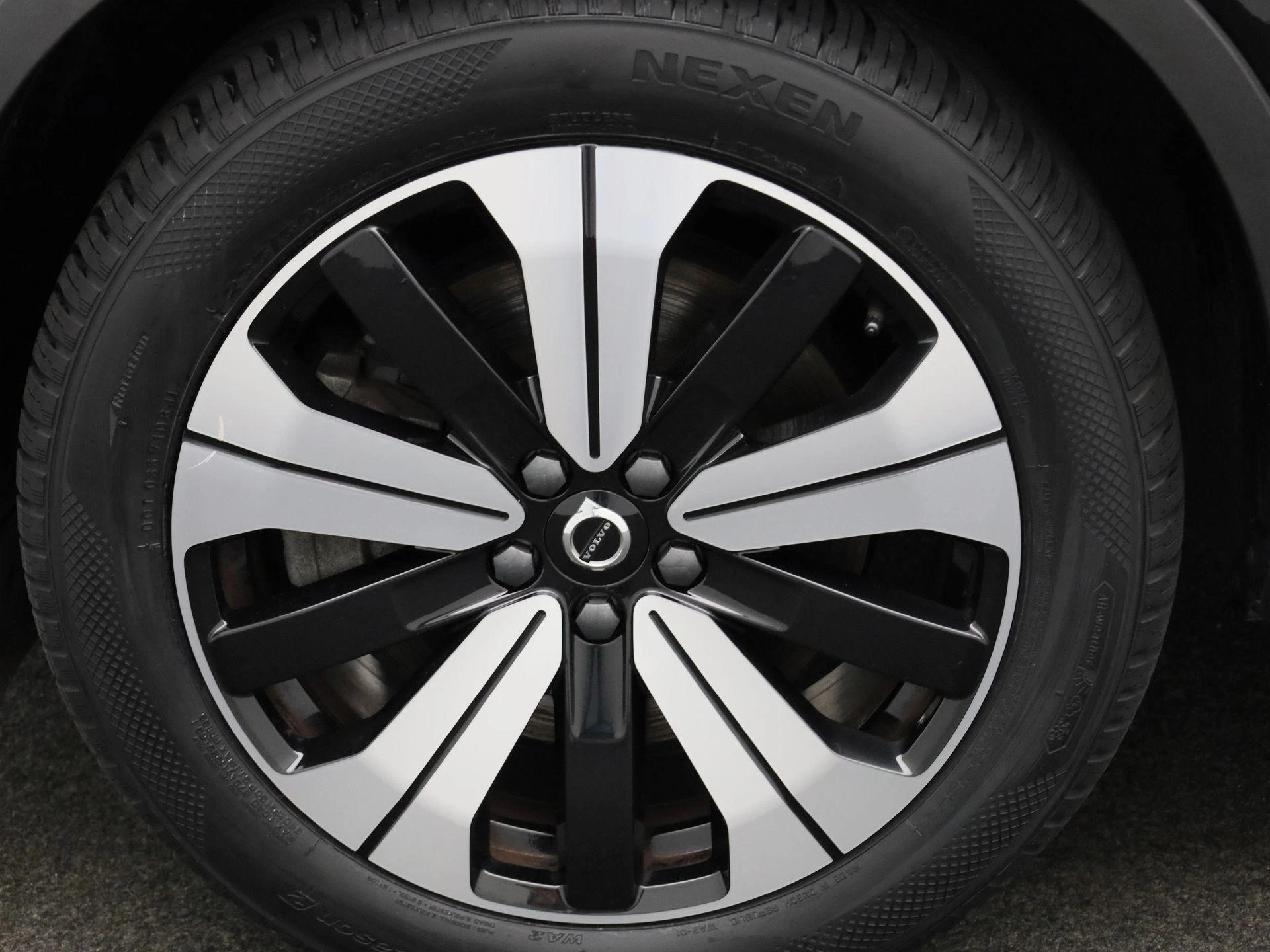 Volvo-XC40-image-15