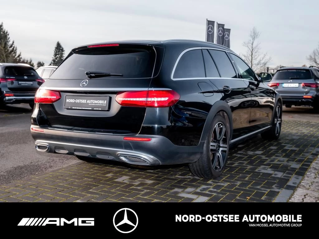 Mercedes-Benz E-Klasse 400 d 4M T All-Terrain AVANTGARDE NAVI 360 AHK All-TerrainW213 E 400 d 4M T All-Terrain AVANTGARDE NAVI 360 AHK All-Terrain