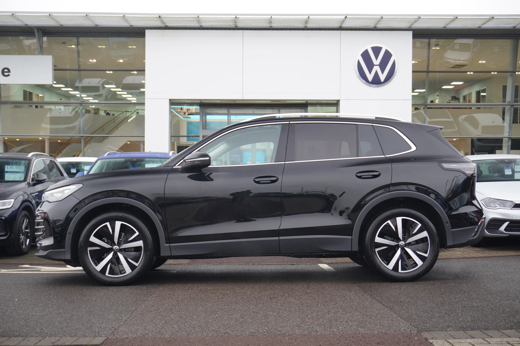 Volkswagen-Tiguan-image-15