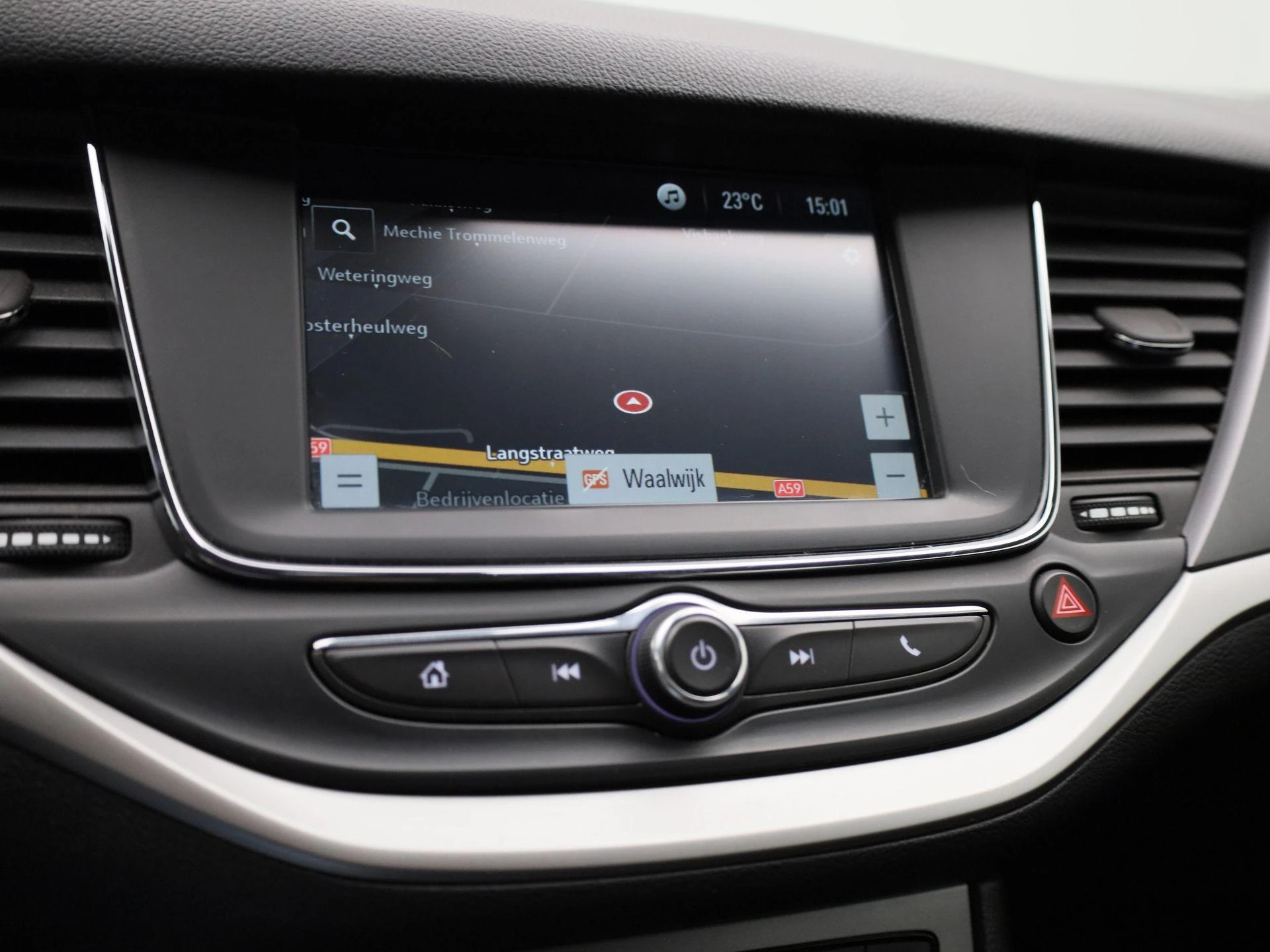 Opel-Astra-image-19