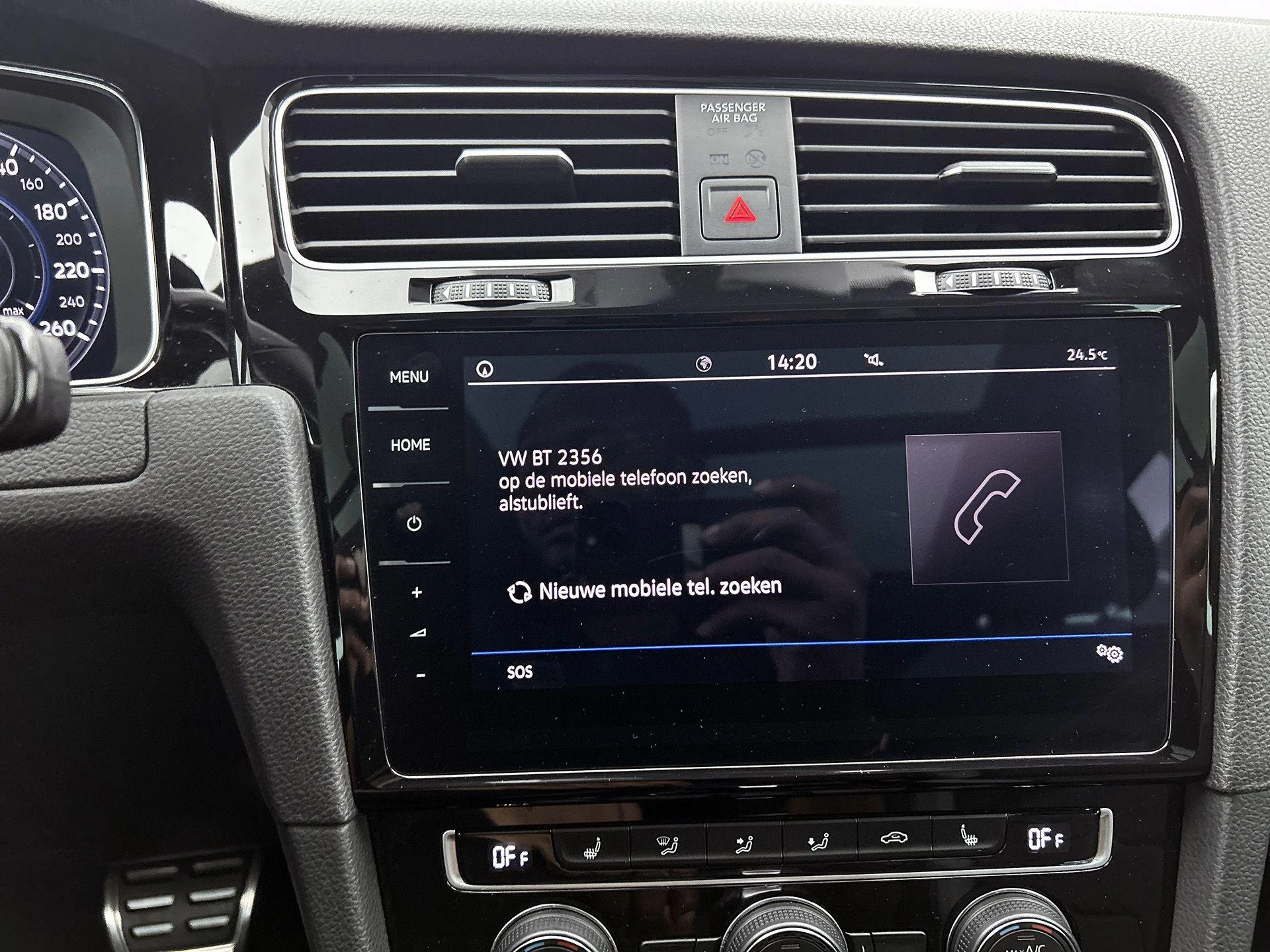 Volkswagen-Golf-image-8