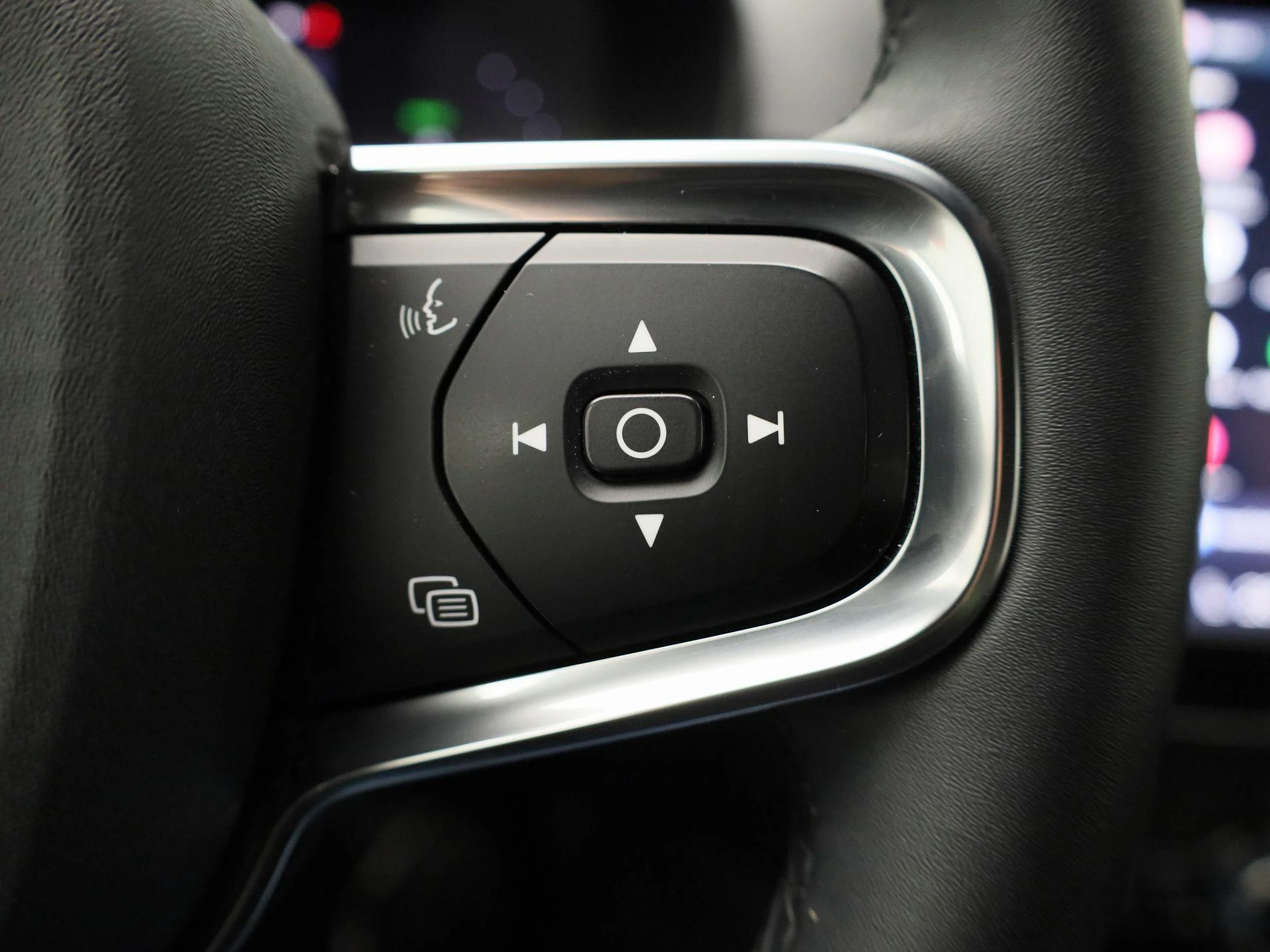 Volvo-XC40-image-18