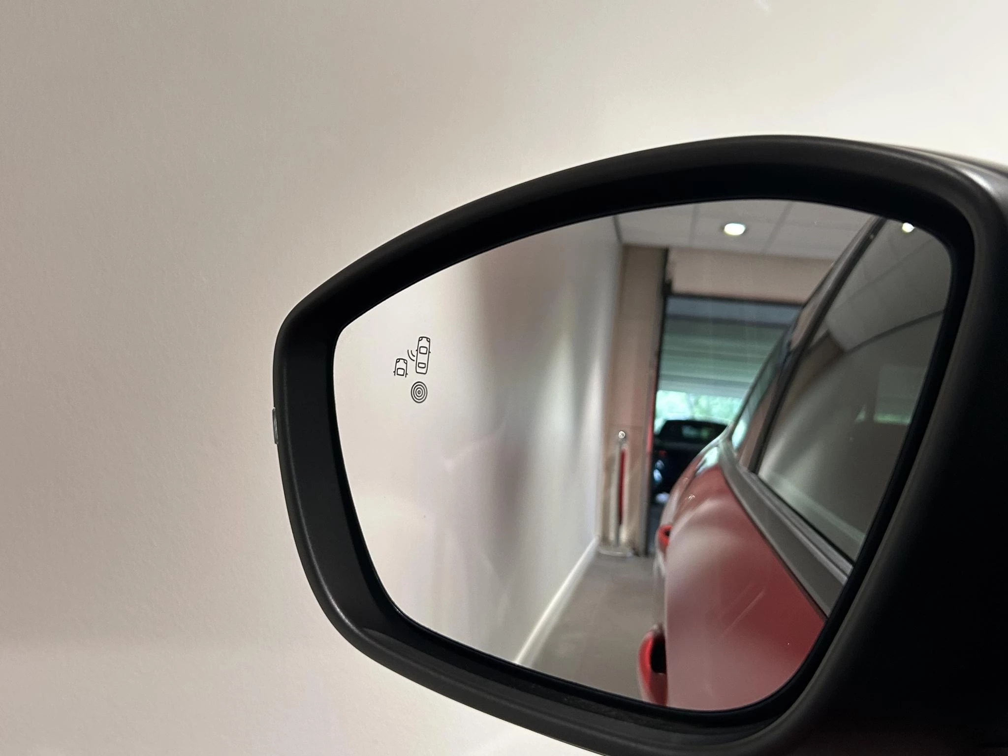 Peugeot 208 1.2 Hybrid 110 e-DCS6 Allure