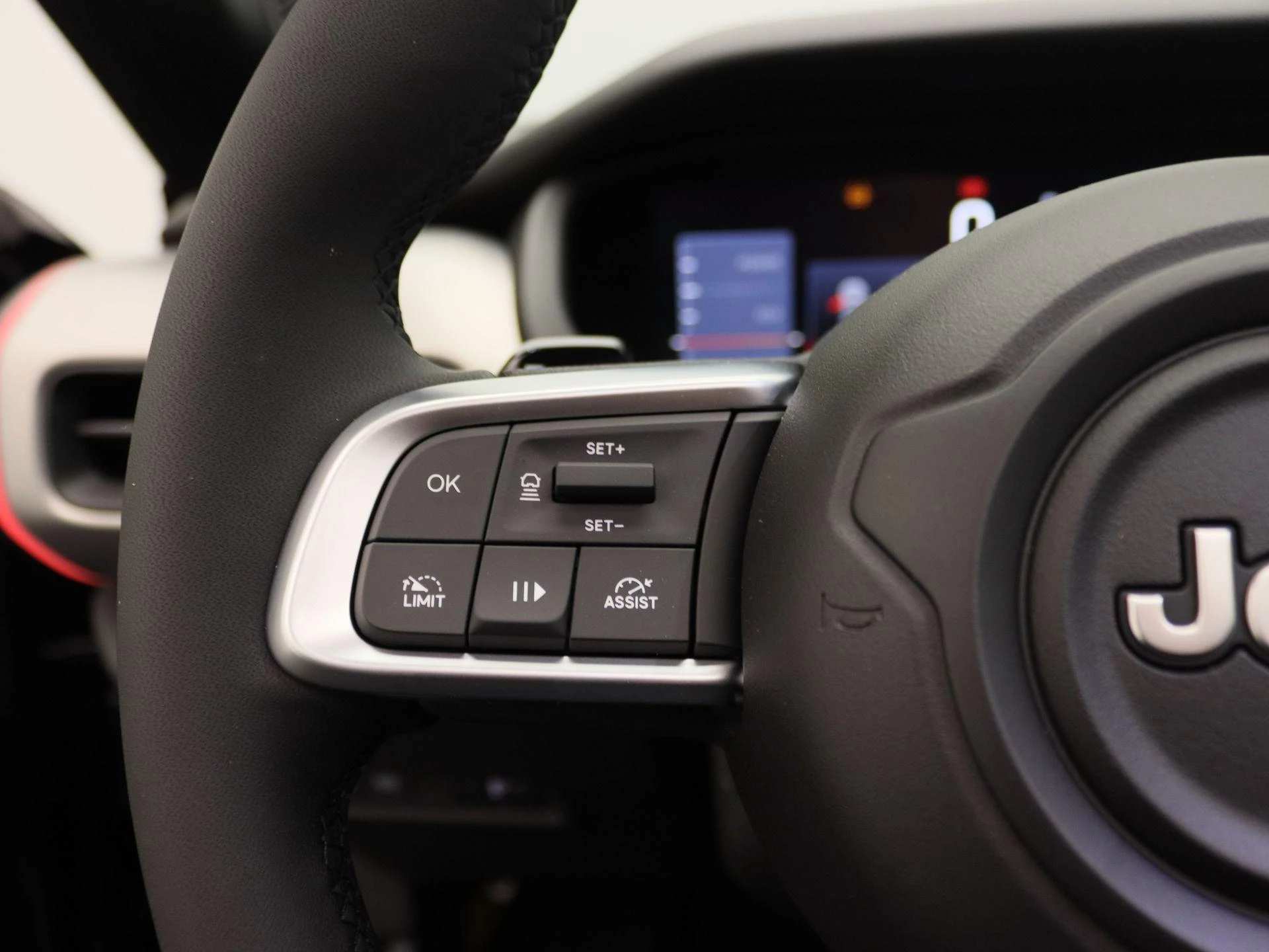 Jeep Avenger 1.2 e-Hybrid Summit