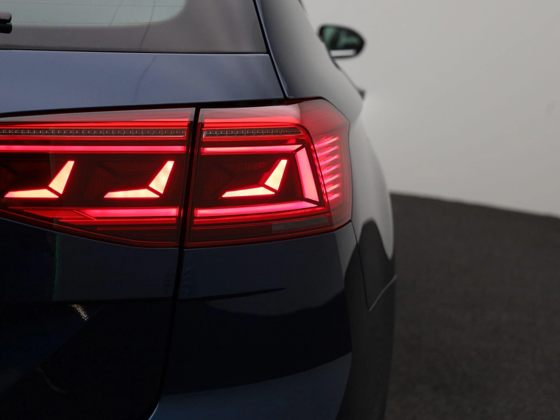 Volkswagen-Passat-image-38