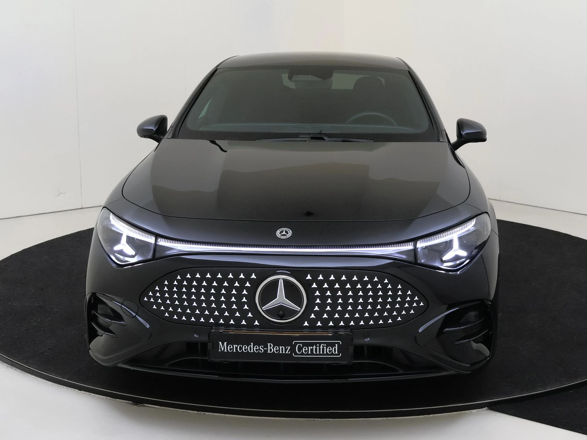 Mercedes-Benz-CLA-image-5