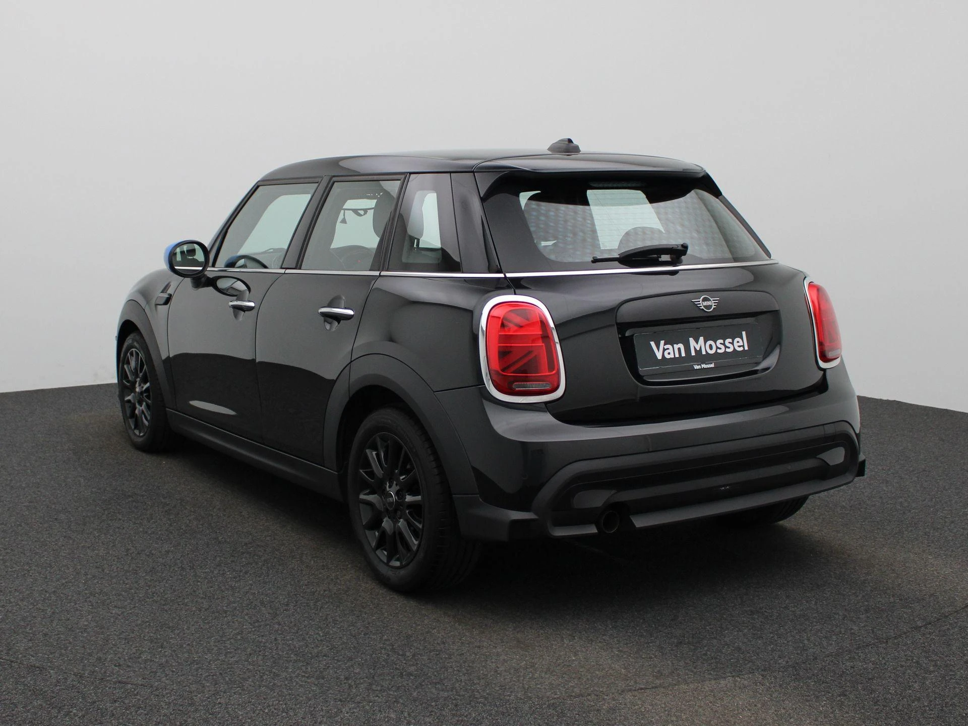 MINI-One-image-1