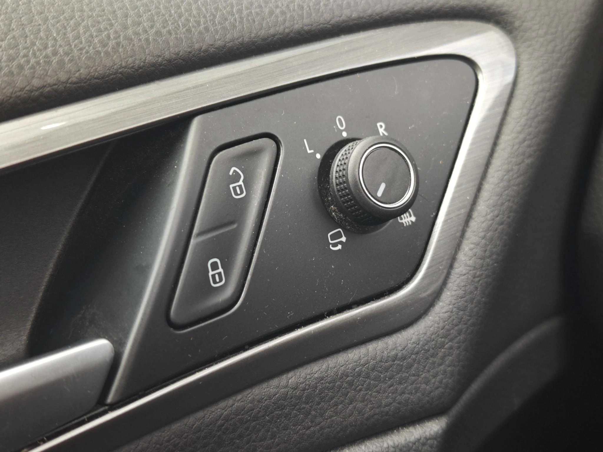 Volkswagen-Golf-image-15