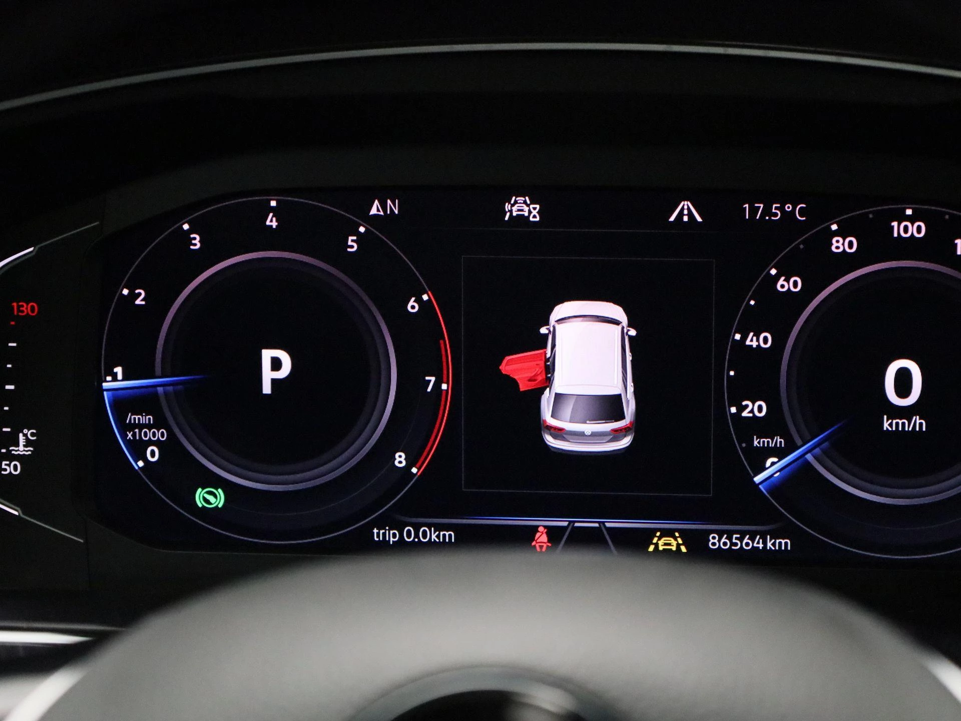 Volkswagen-Tiguan-image-7