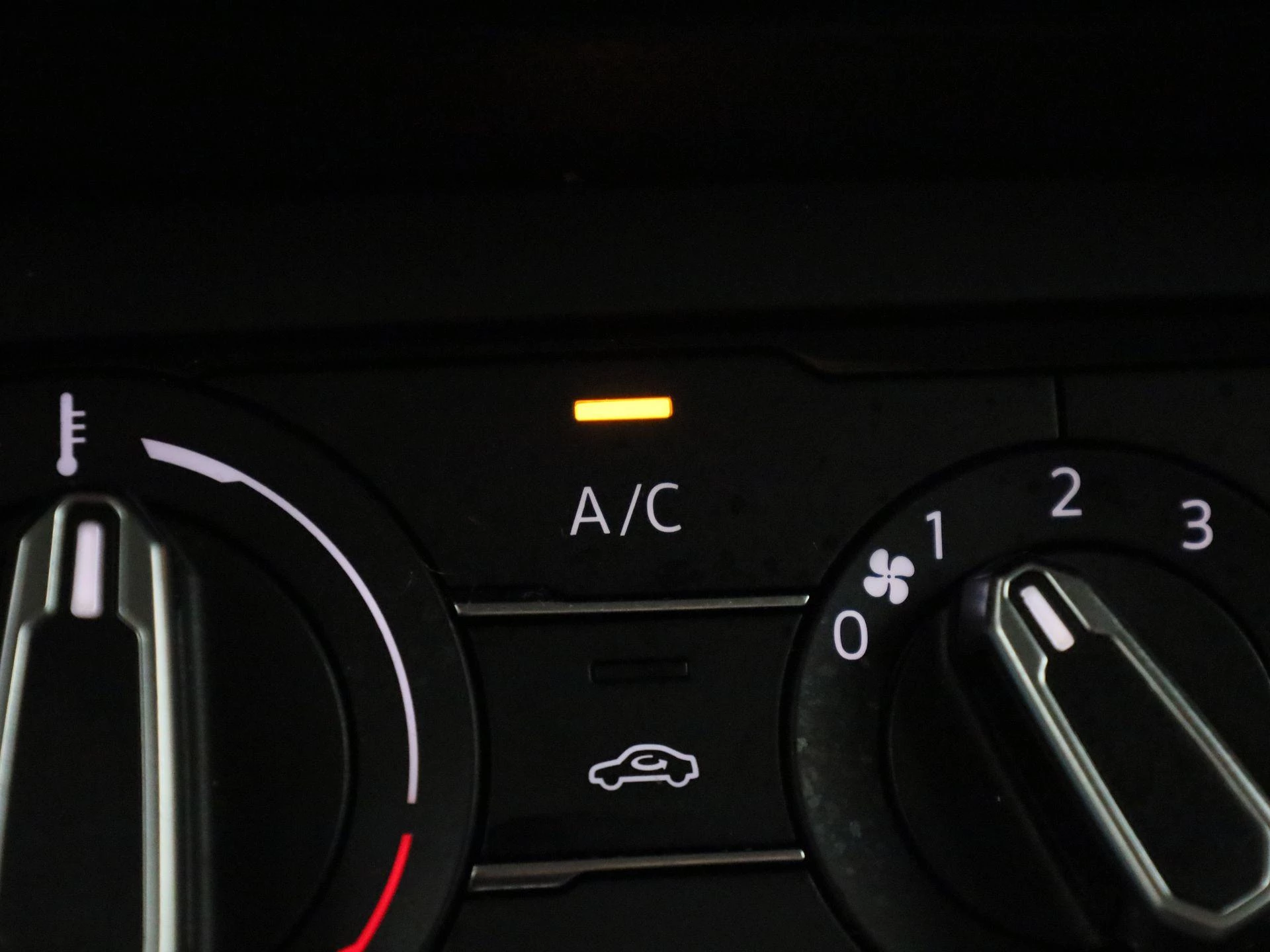 Volkswagen-Taigo-image-18