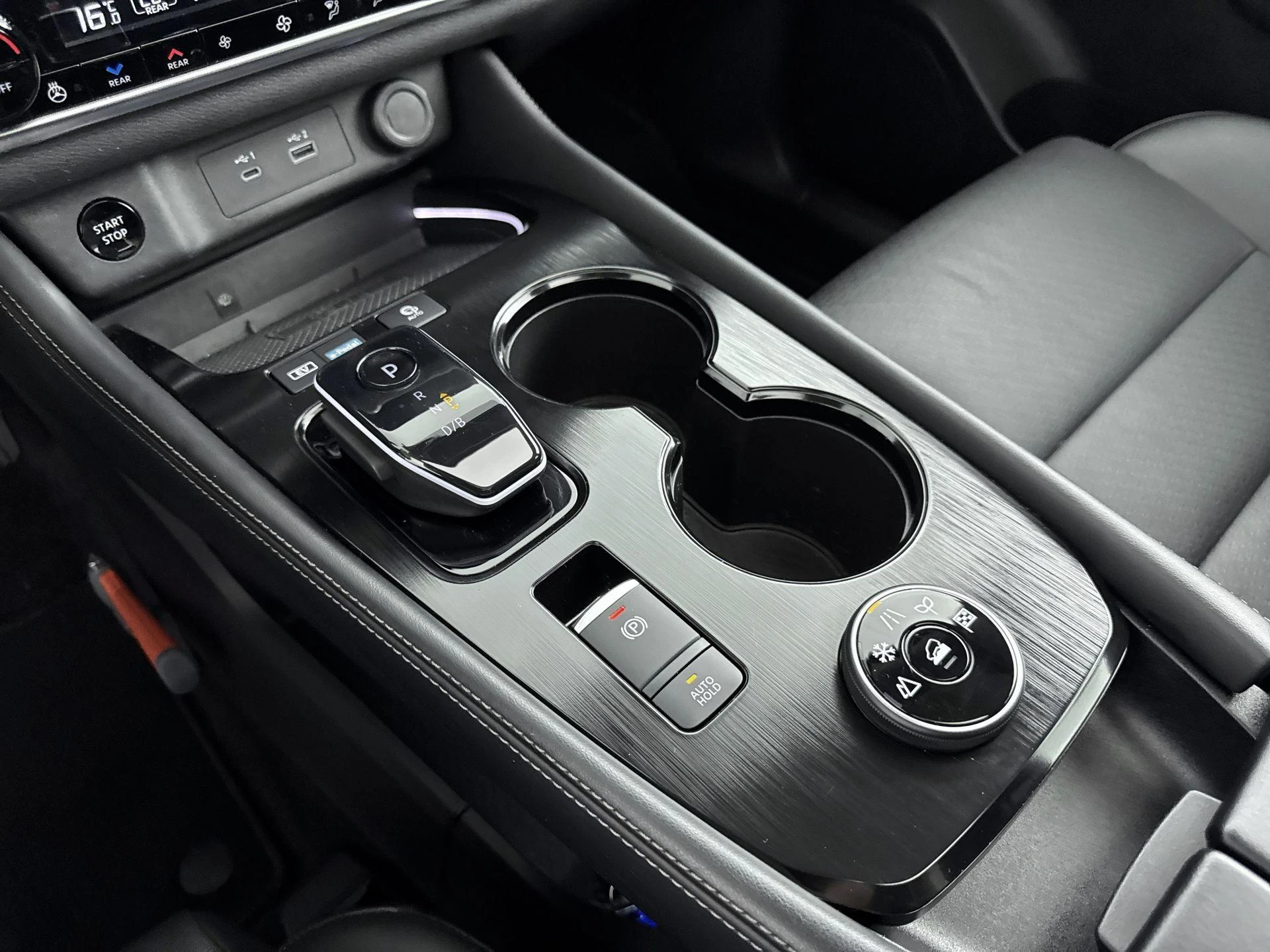 Nissan-X-Trail-image-12