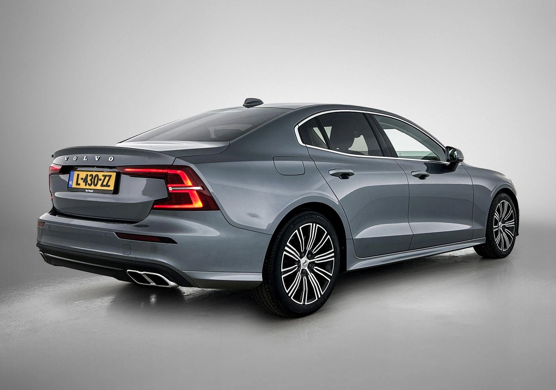 Volvo-S60-image-3