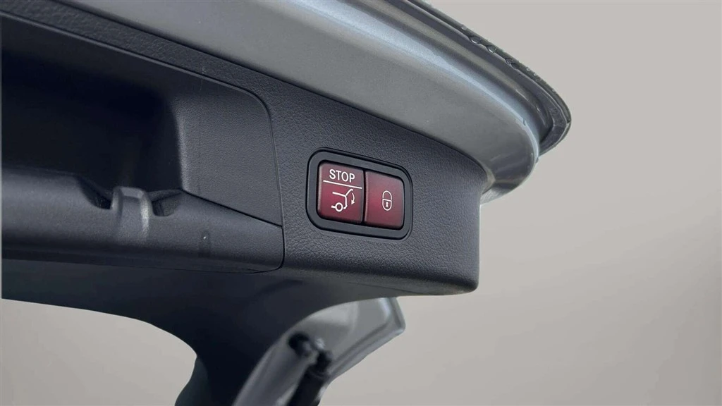 Mercedes-Benz-EQA-image-24