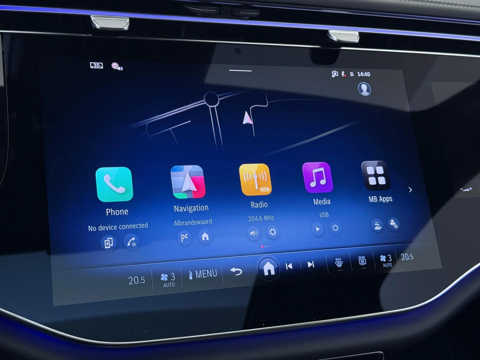 Mercedes-Benz-E-Klasse-image-15