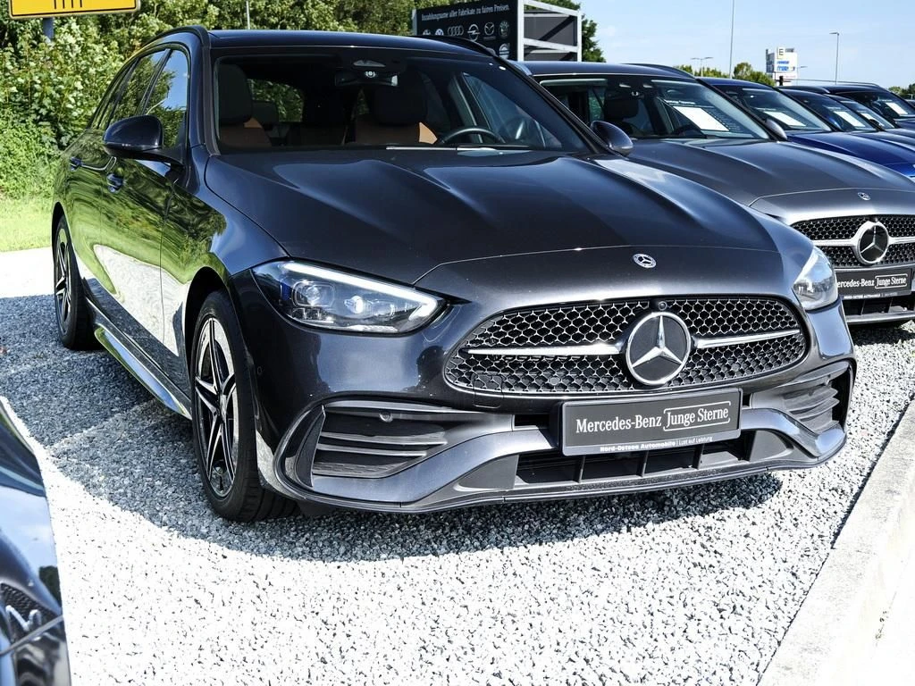 Mercedes-Benz-C-Klasse 300-image-3