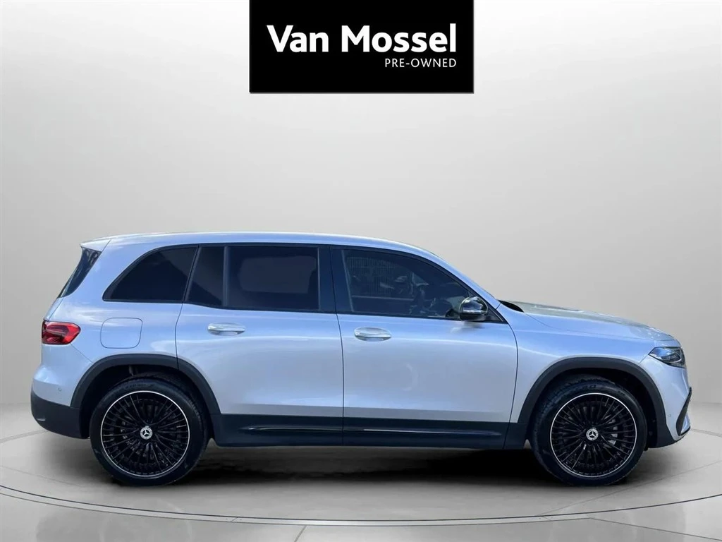 Mercedes-Benz-EQB-image-3