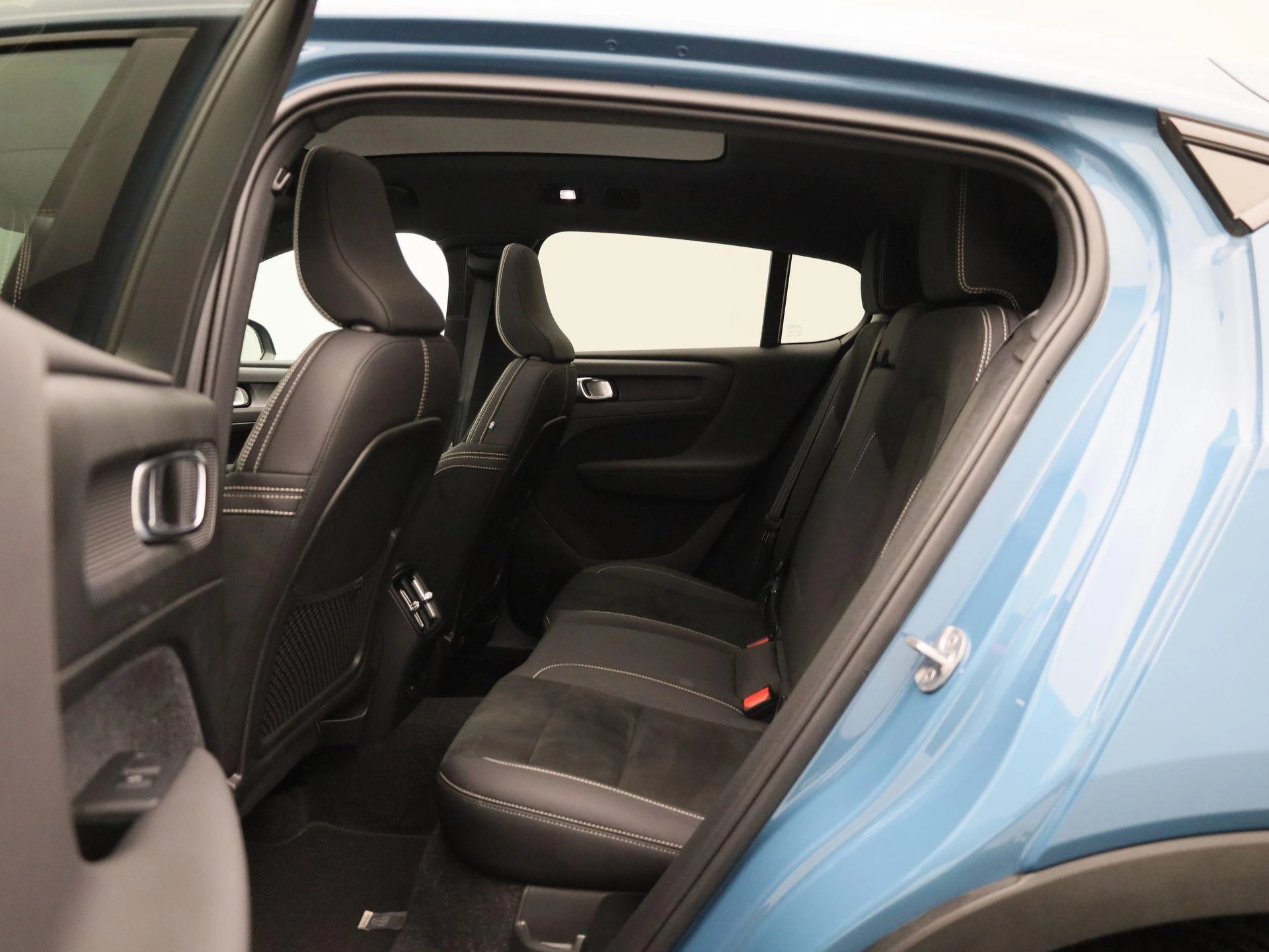 Volvo-C40-image-9