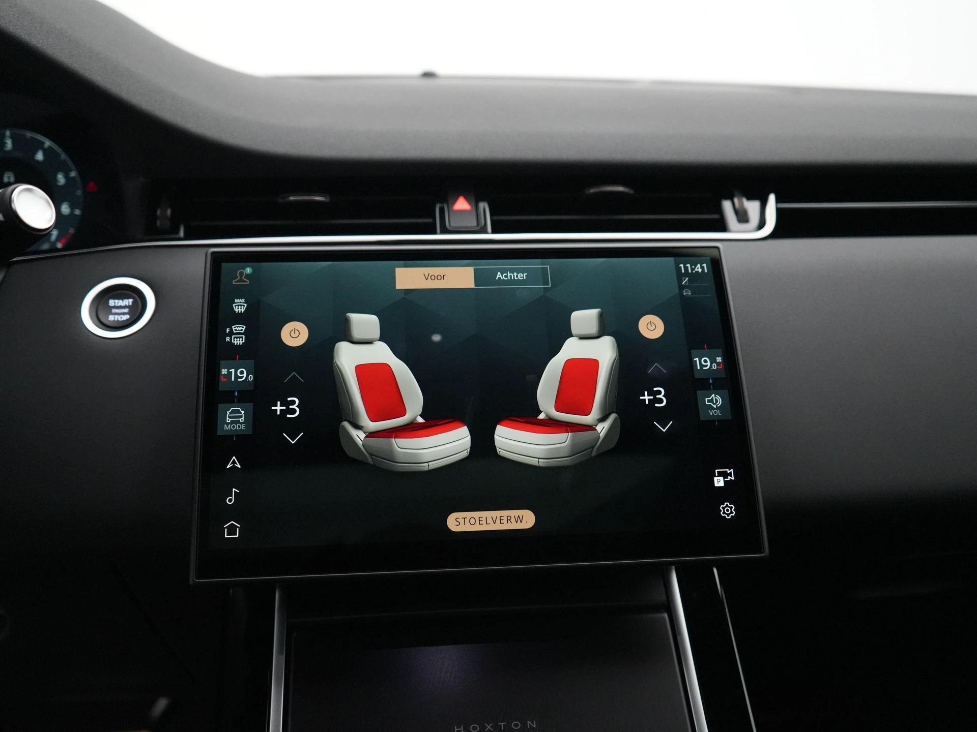 Land Rover-Range Rover Evoque-image-23