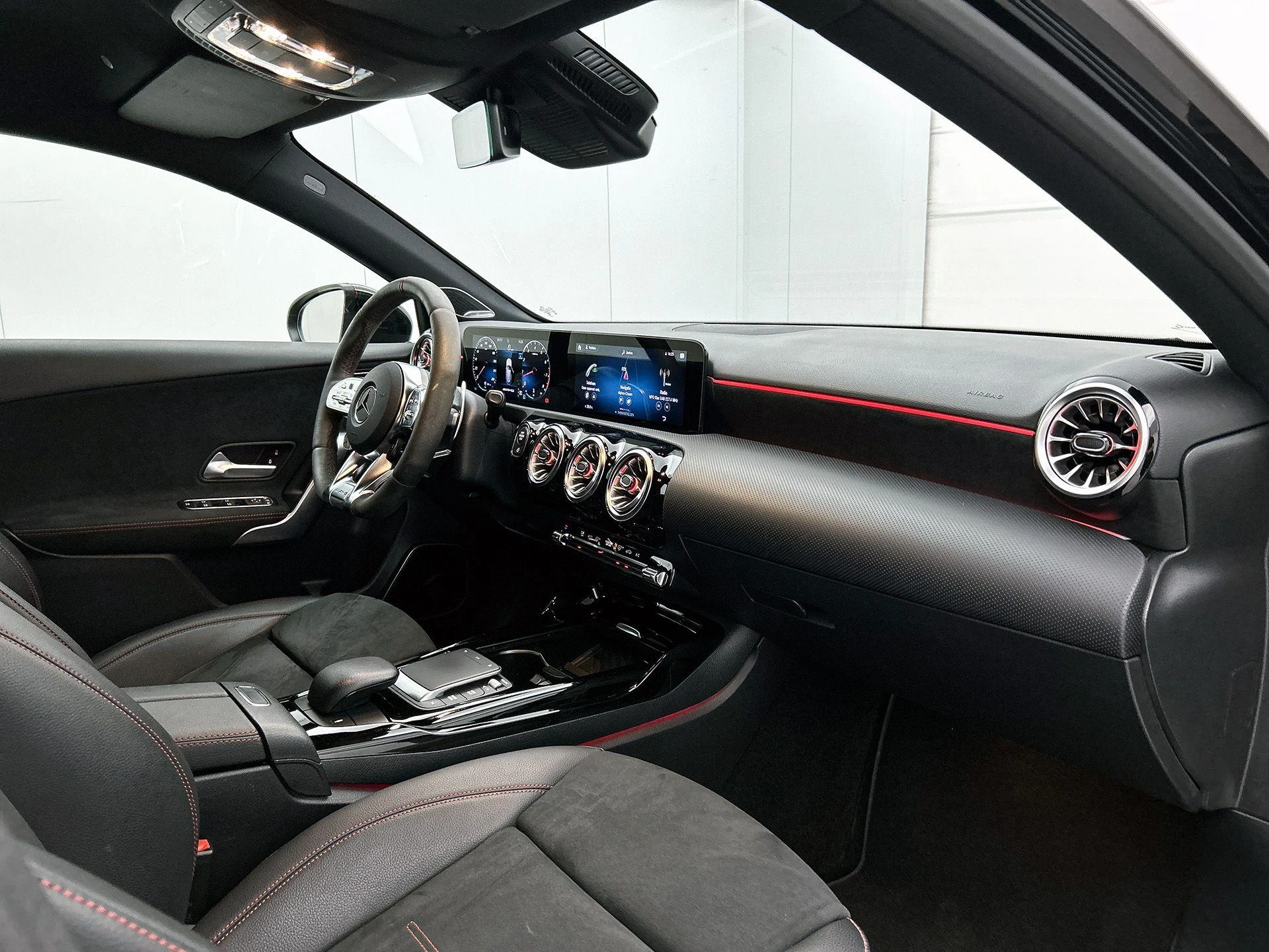 Mercedes-Benz A-Klasse AMG 35 4MATIC Premium Plus