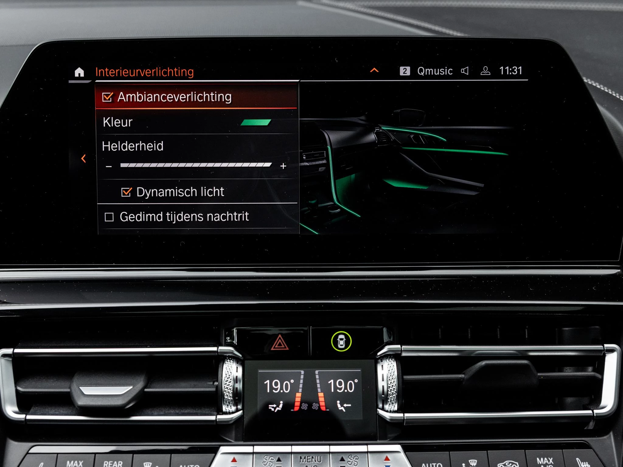 BMW-8 Serie-image-32