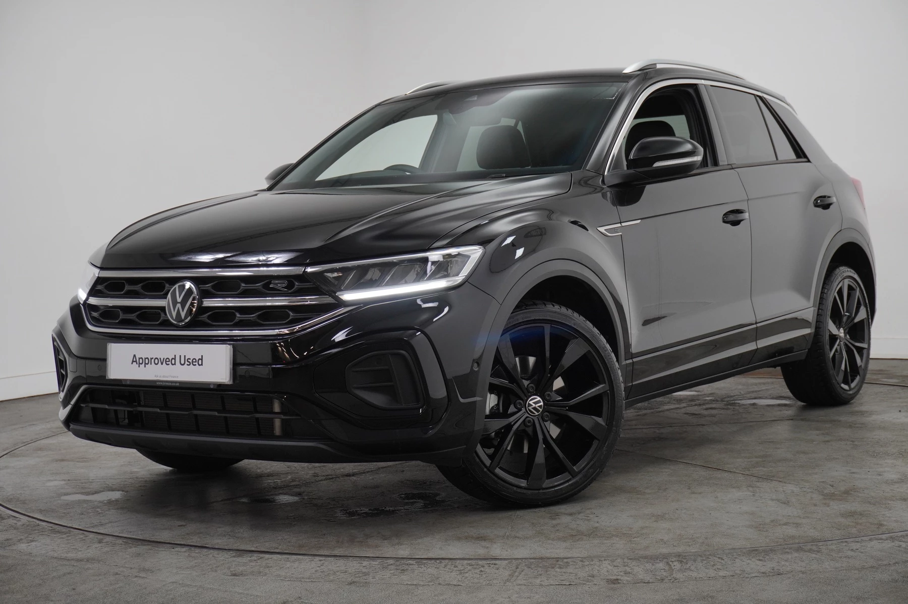 Volkswagen-T-Roc-image-19