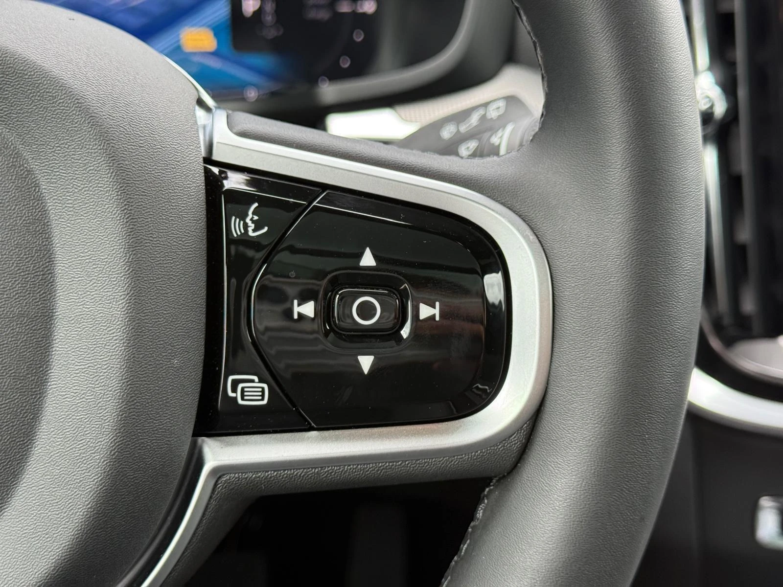 Volvo-V60-image-23