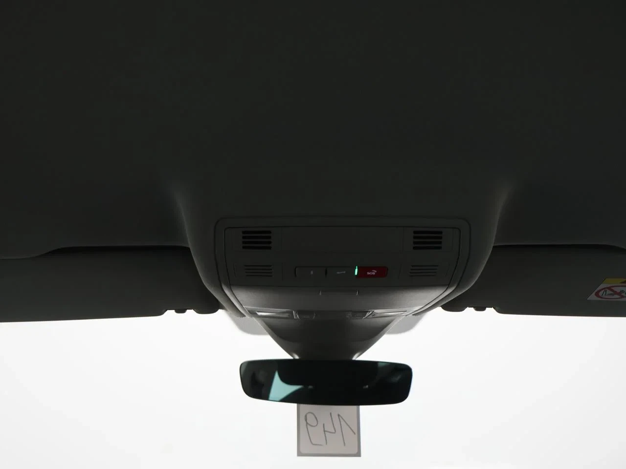 Volkswagen-Tiguan-image-23