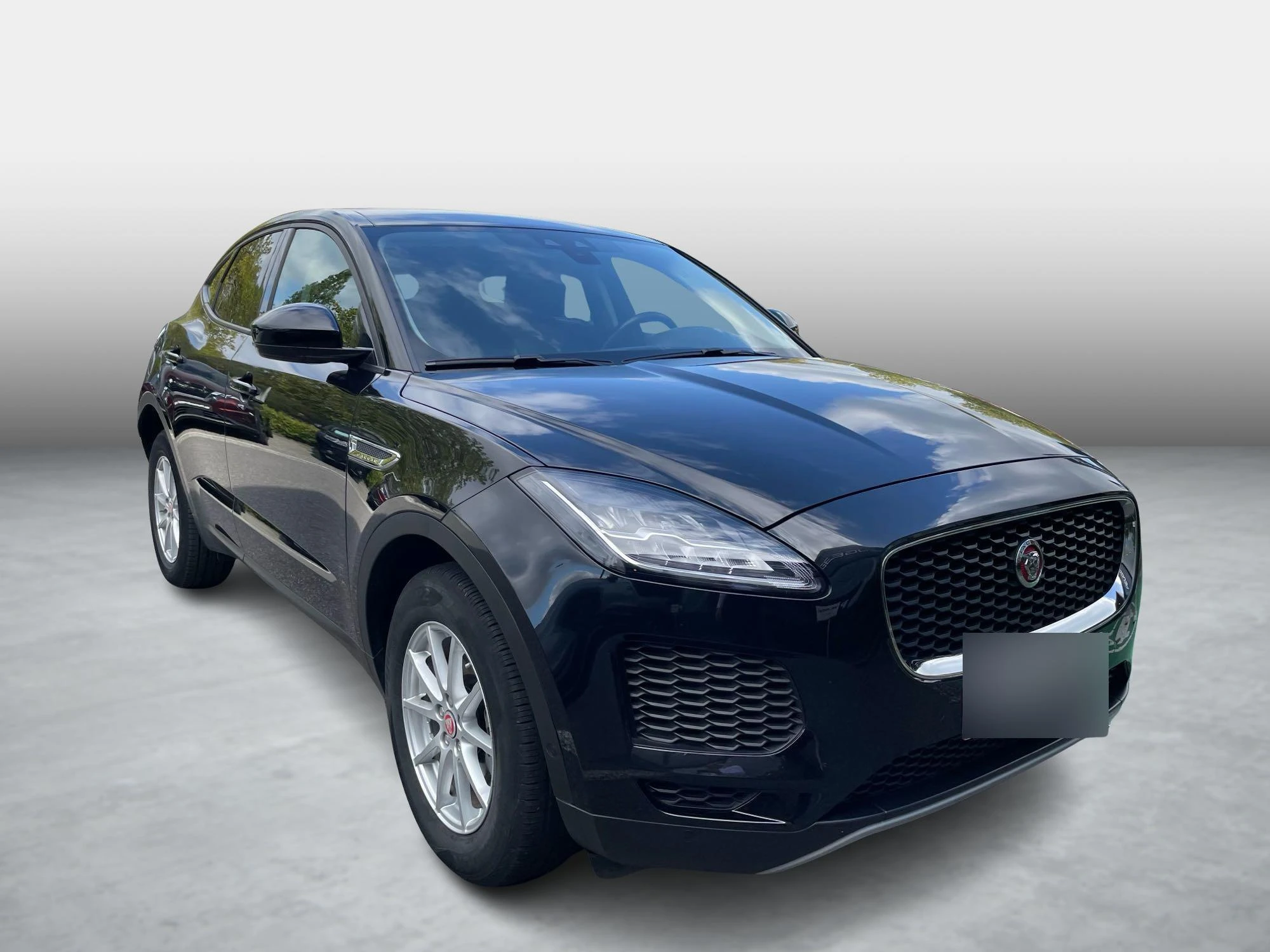 Jaguar-E-PACE-image-6