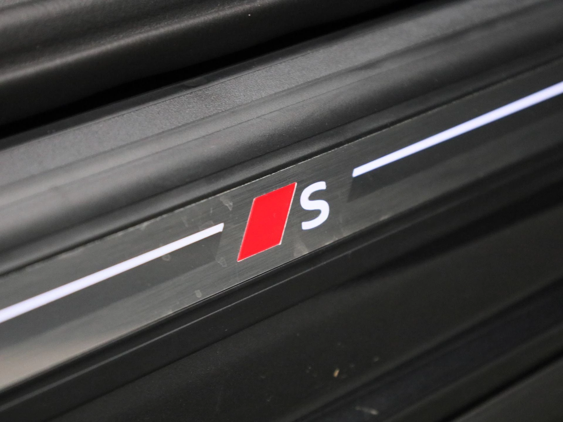 Audi Q5 2.0 TFSI e-hybrid quattro S edition Competition