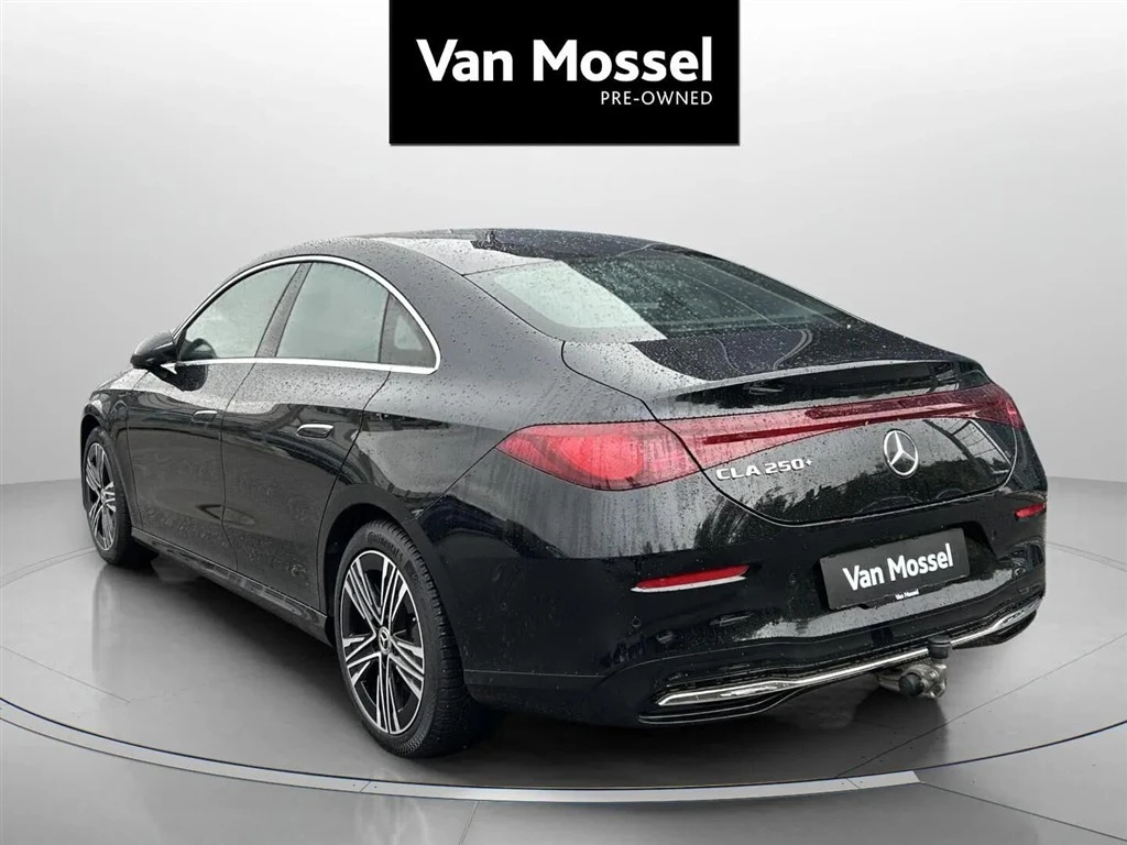 Mercedes-Benz-CLA-image-6