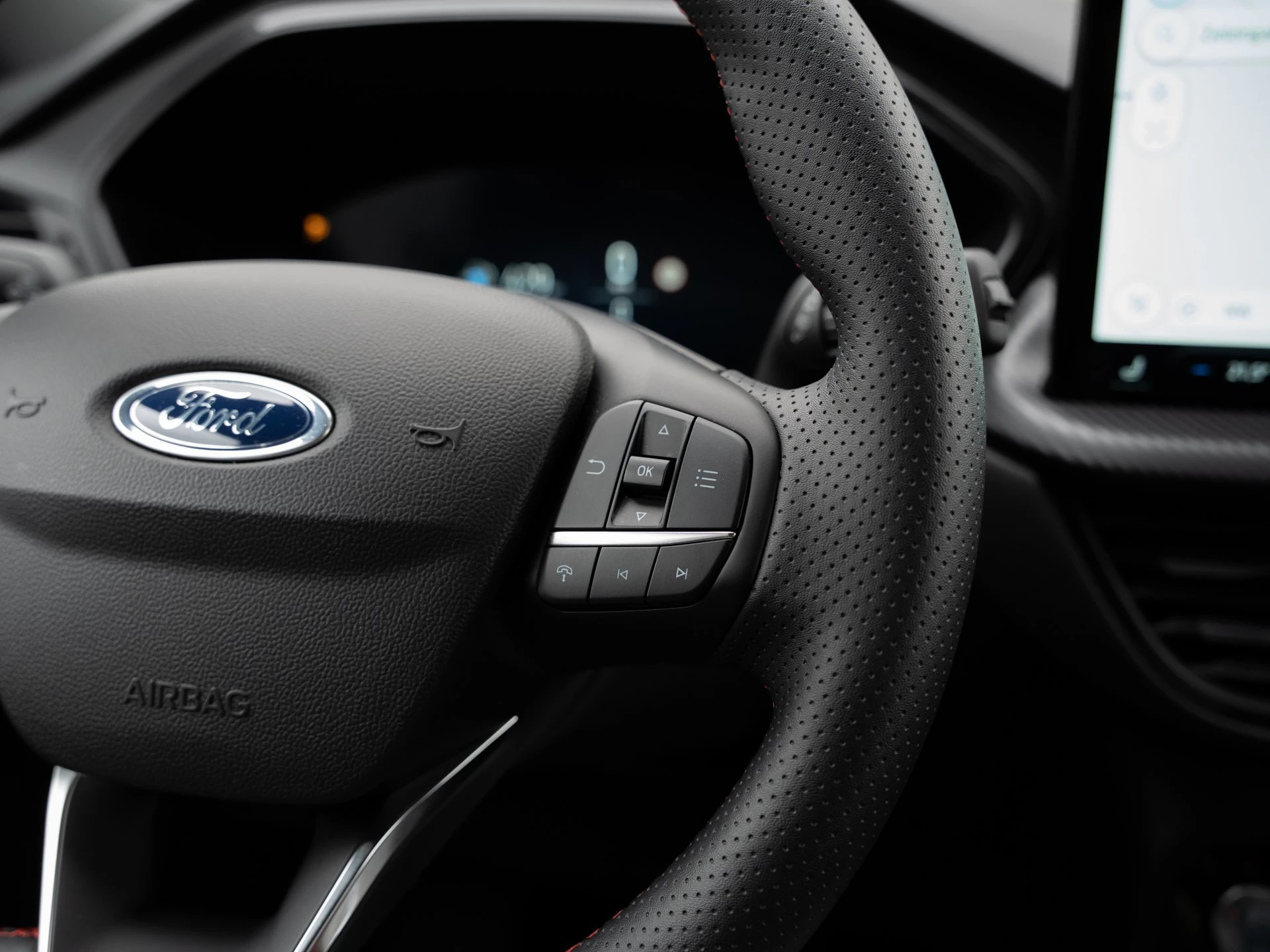Ford-Kuga-image-19