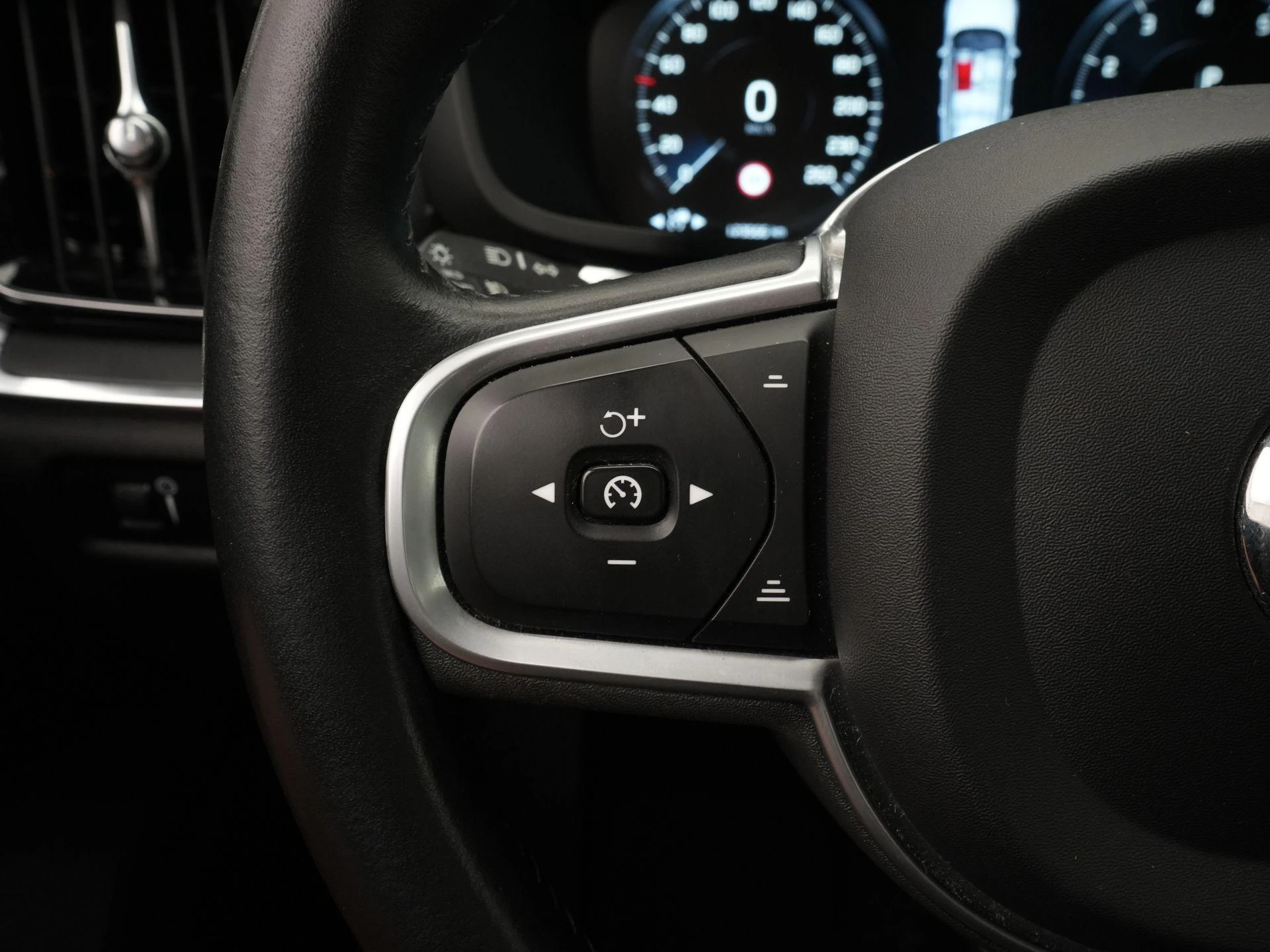 Volvo-V60-image-15