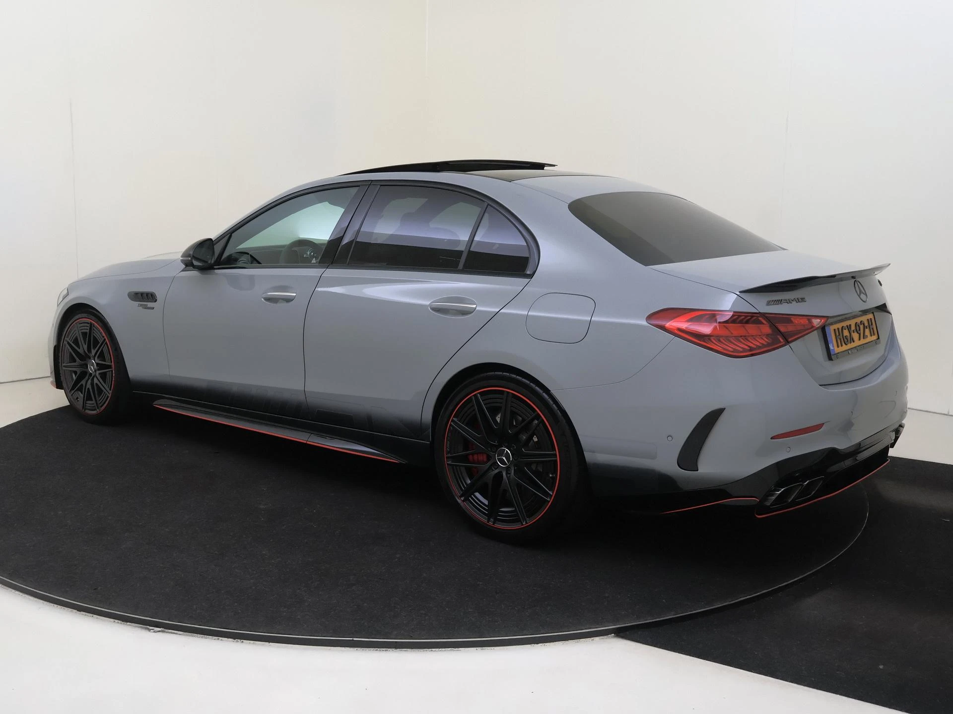 Mercedes-Benz C-Klasse AMG 63 S E Performance Night Edition