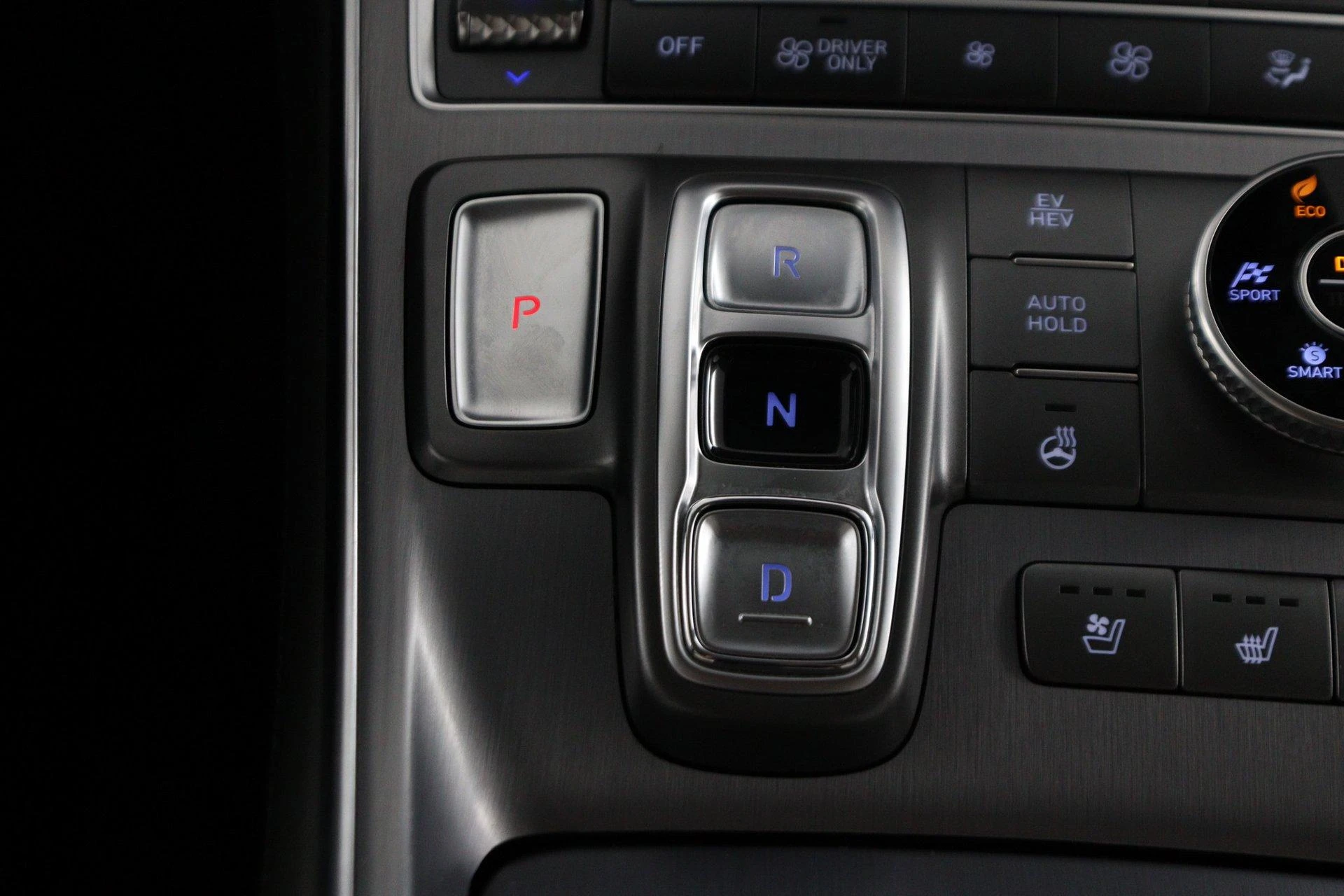 Hyundai-Santa Fe-image-74