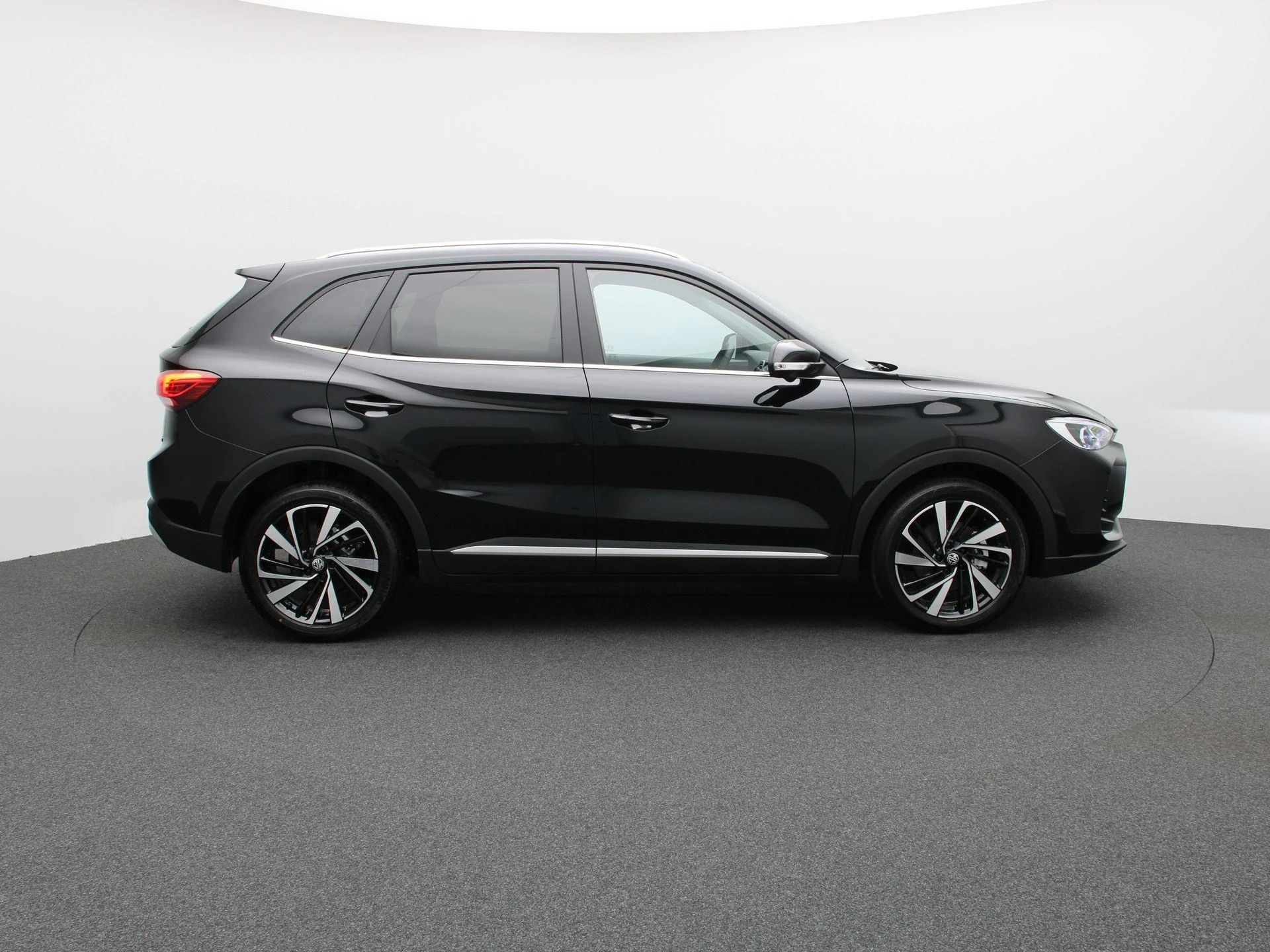 MG-ZS-image-5