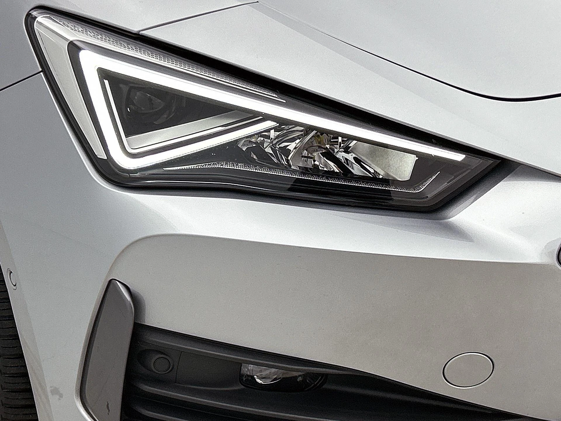 CUPRA-Leon-image-28