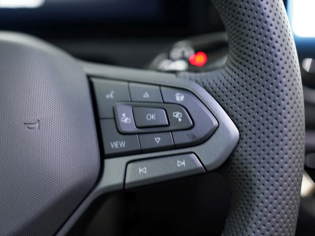 Volkswagen-Tiguan-image-18