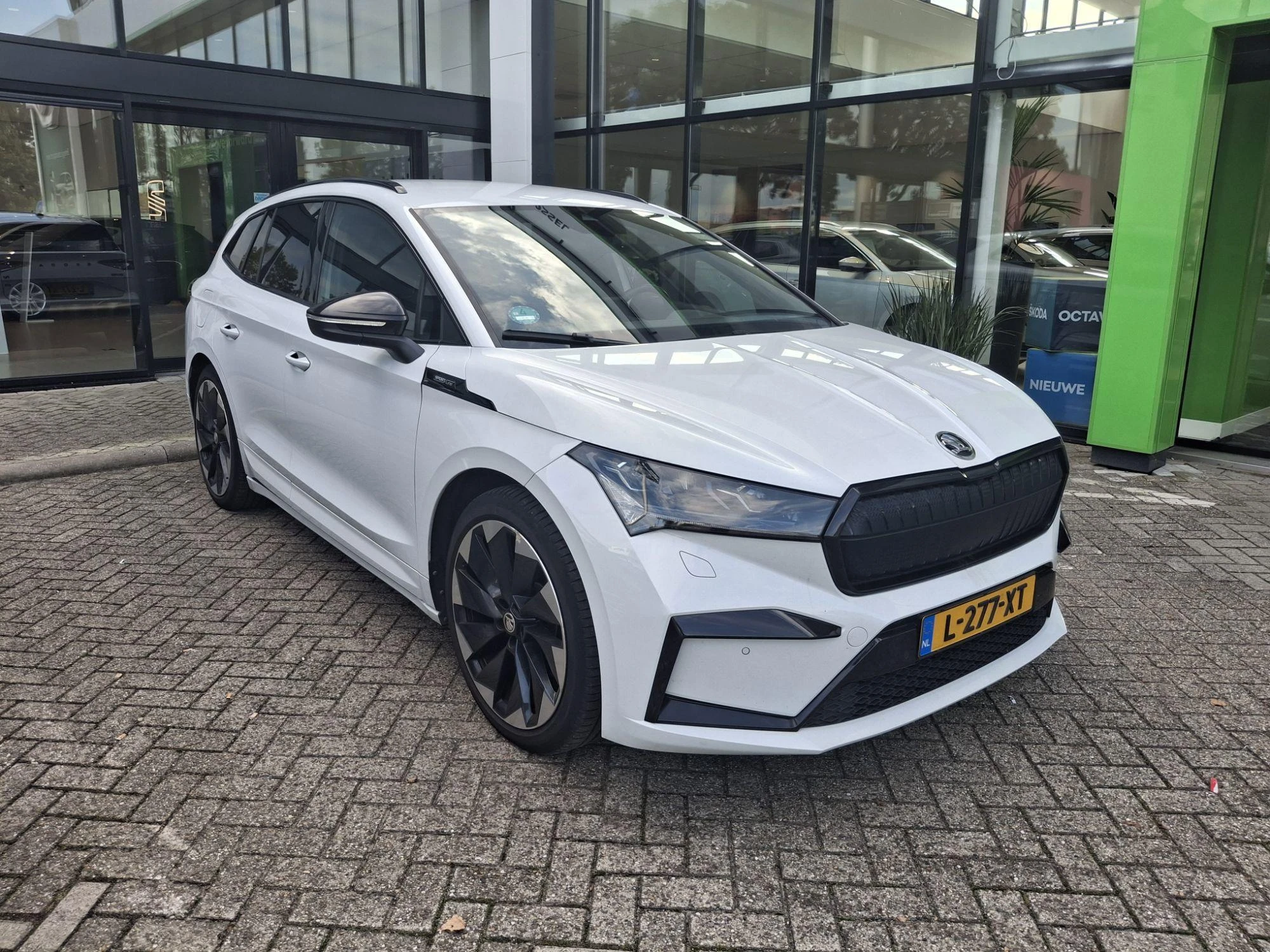 Škoda-Enyaq iV-image-2