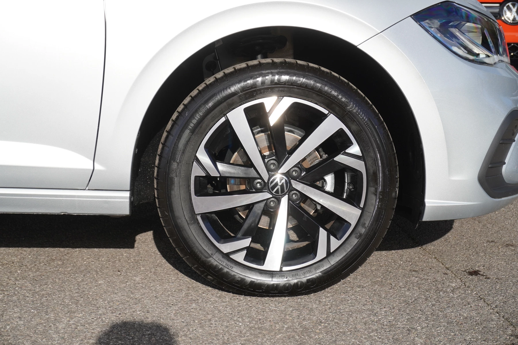 Volkswagen-Polo-image-22