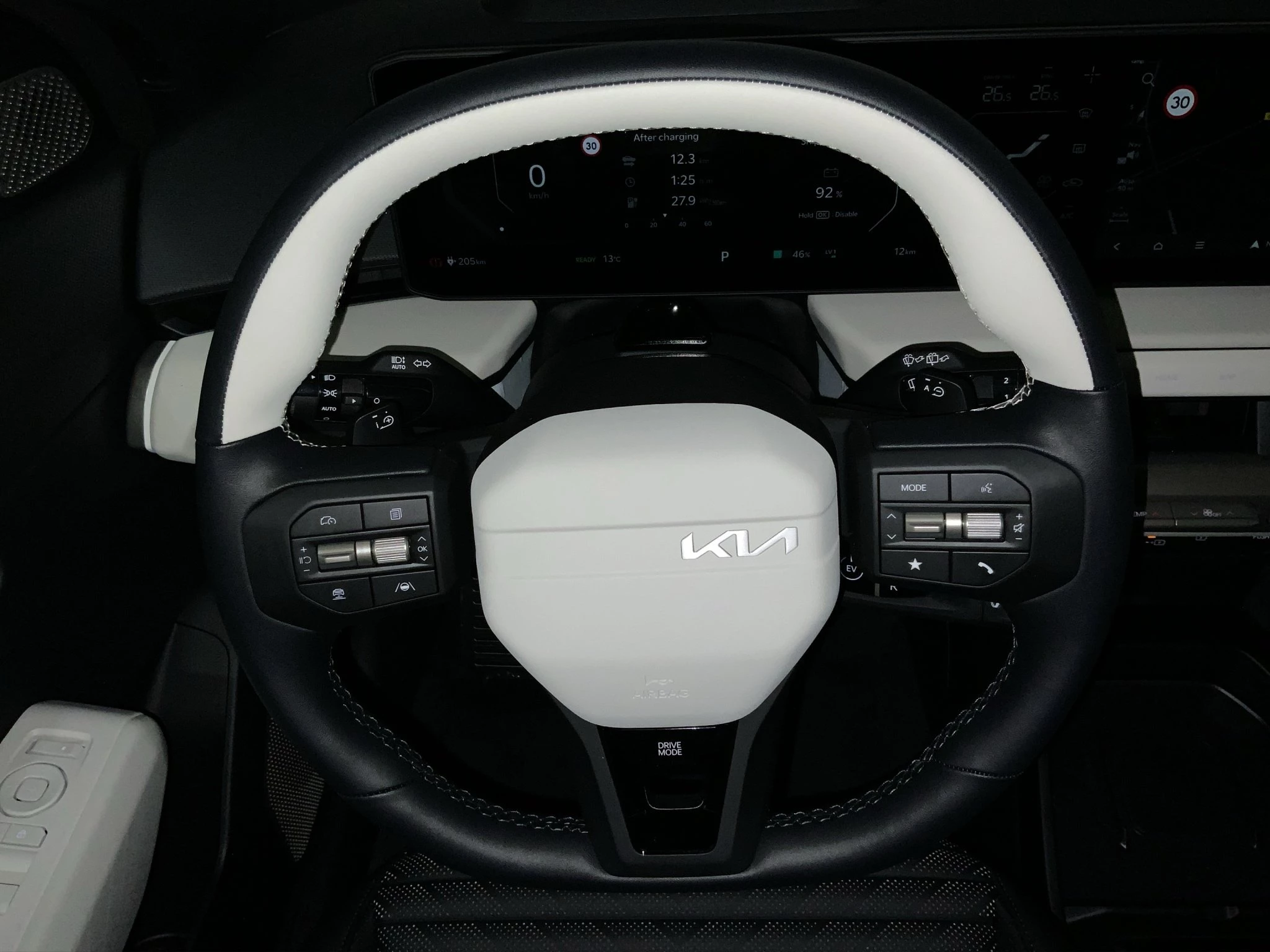 Kia EV4 Hatchback GT-line 81 kWh 150 kW Frontantrieb Schräghecklimousine. 5-türig