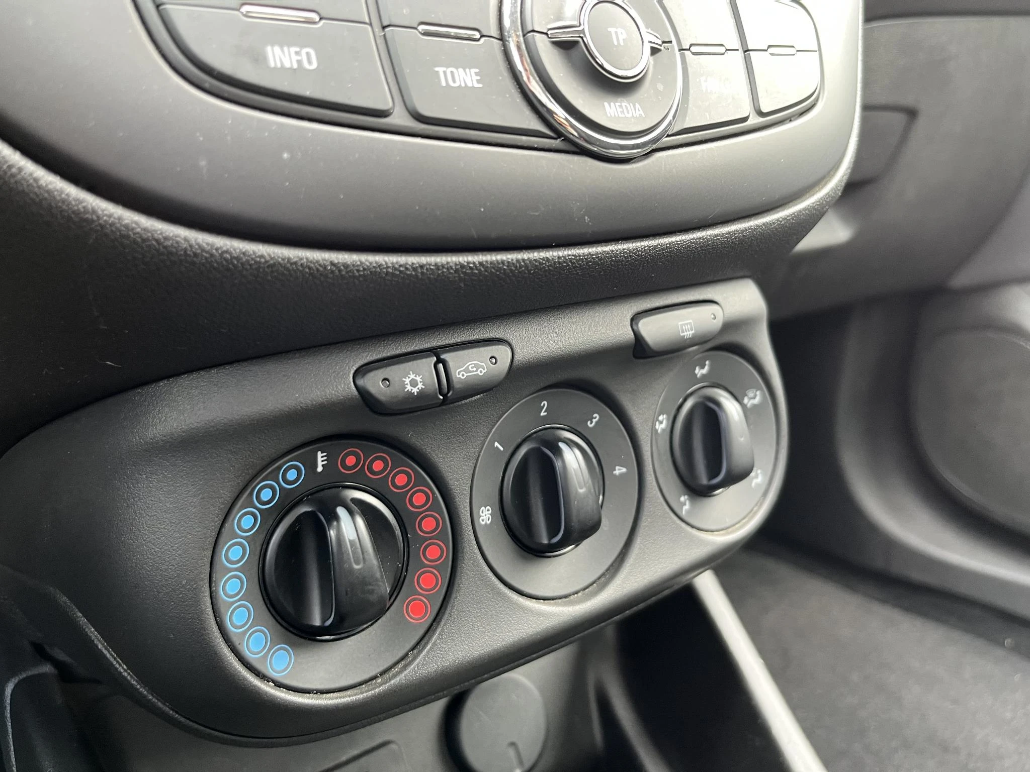 Opel-Corsa-image-26