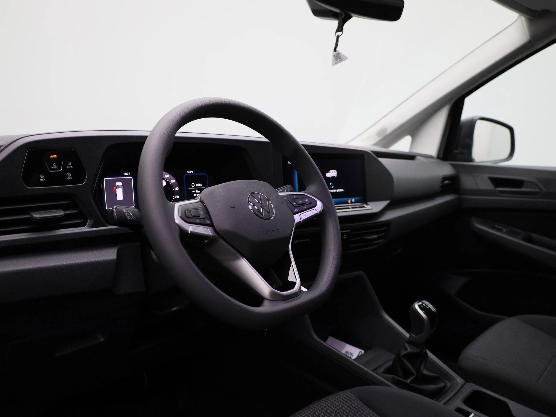 Volkswagen-Caddy-image-6