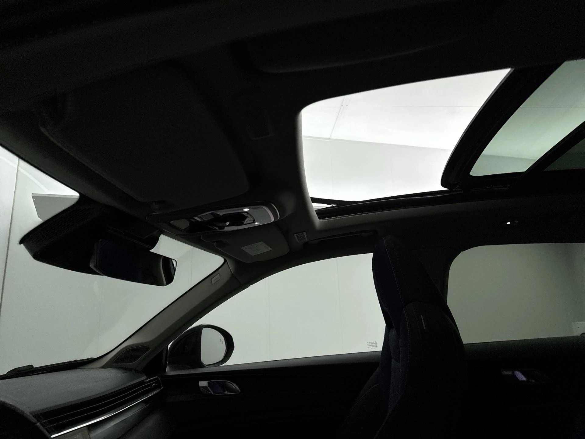 Lynk & Co-01-image-26