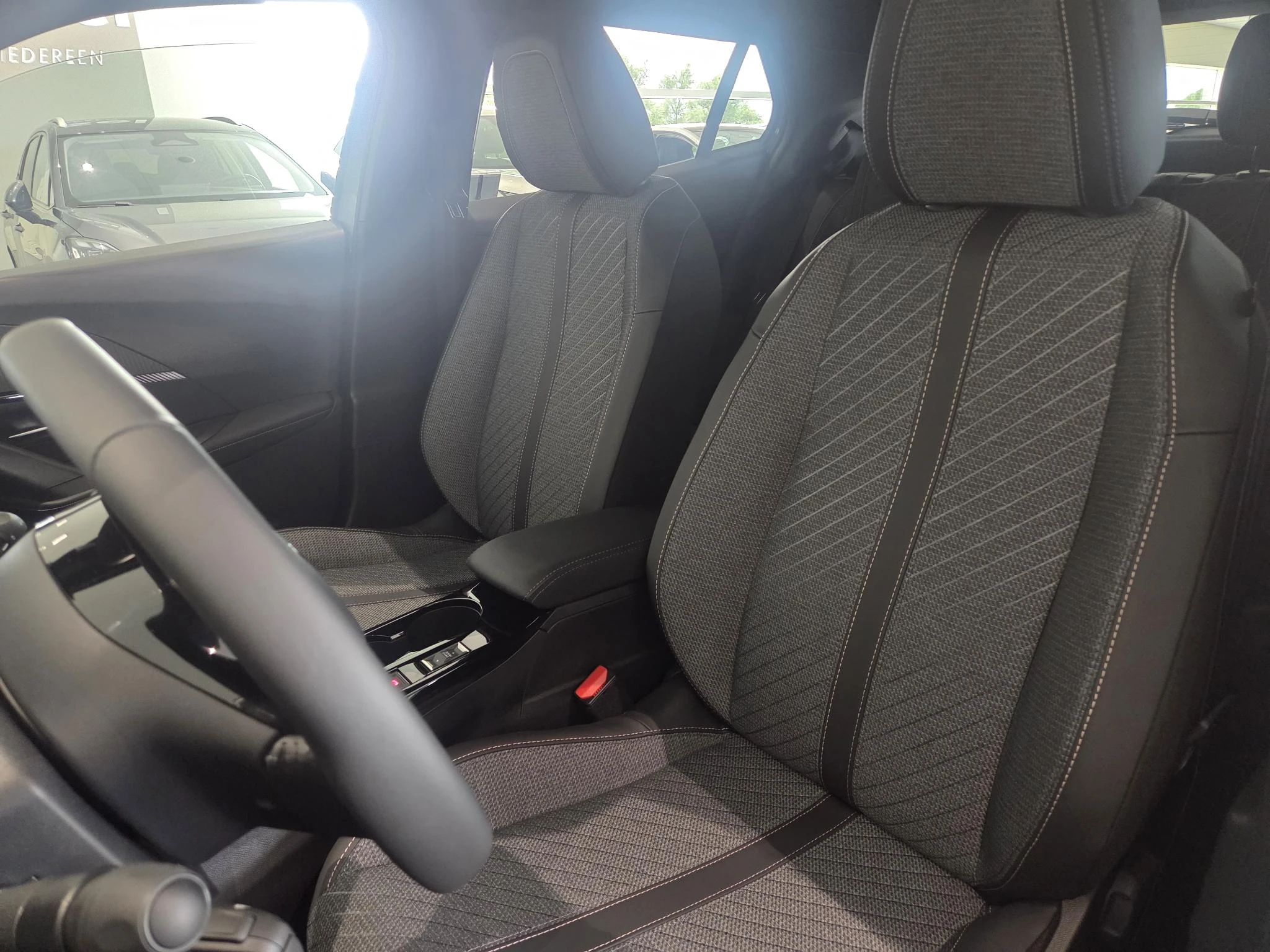 Peugeot-2008-image-6