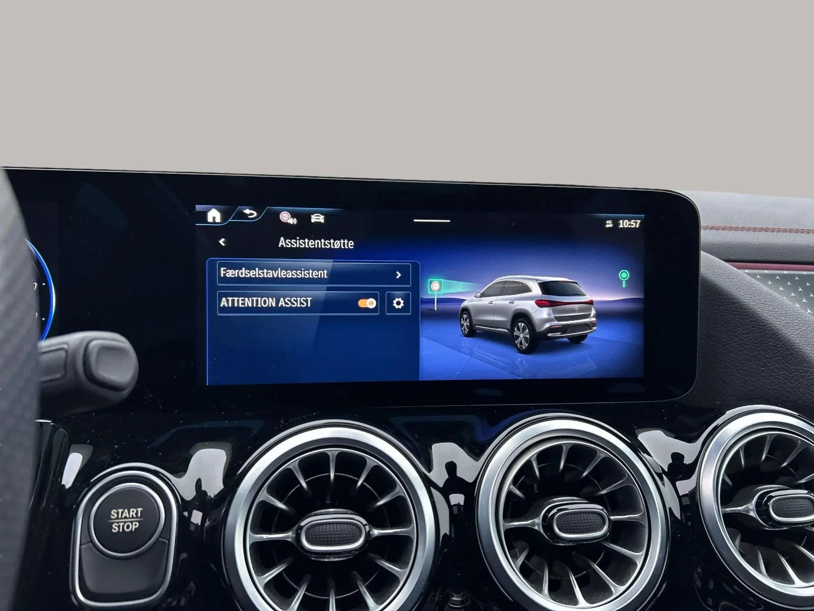 Mercedes-Benz-EQA-image-19