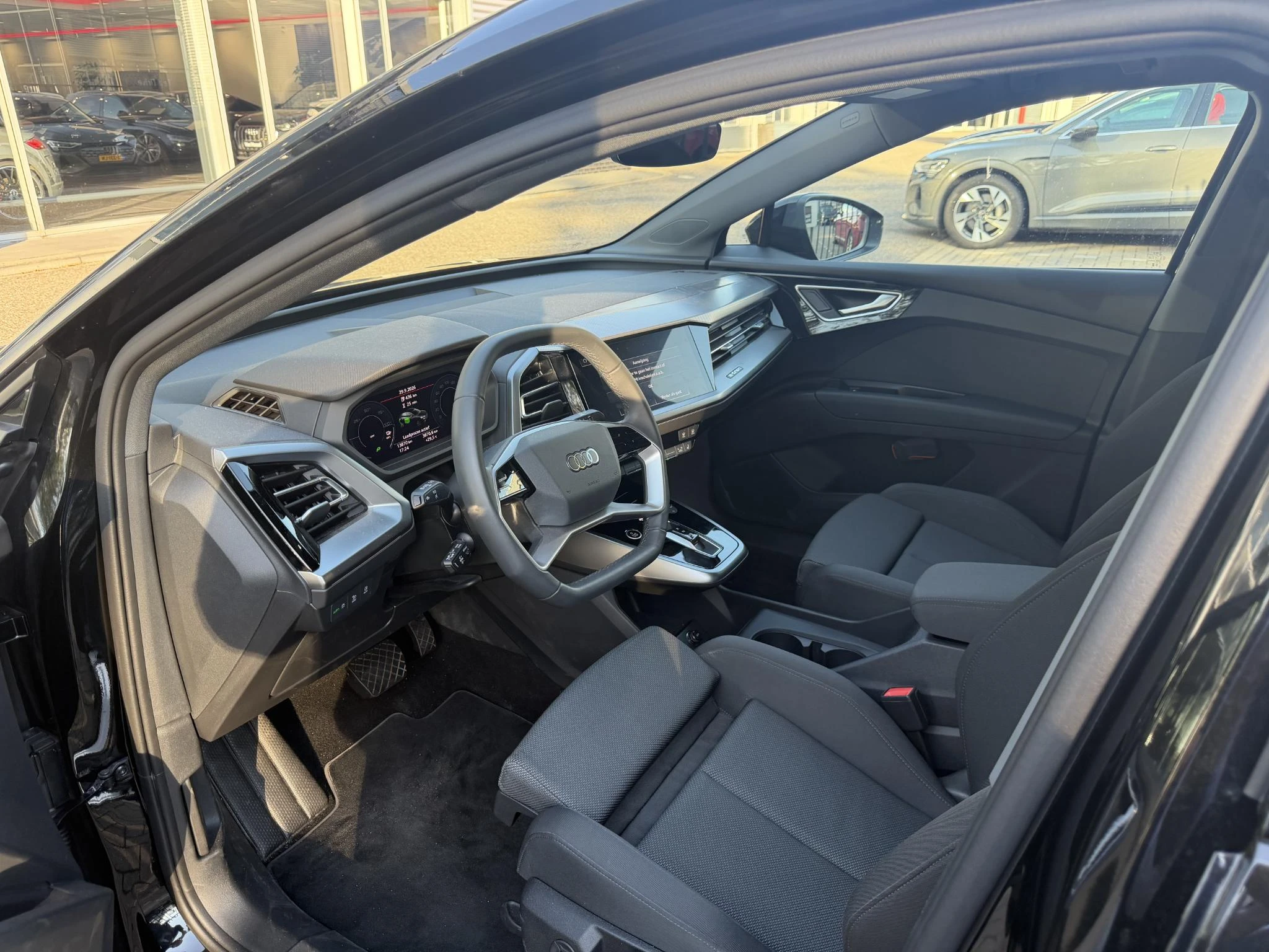 Audi-Q4 Sportback e-tron-image-2