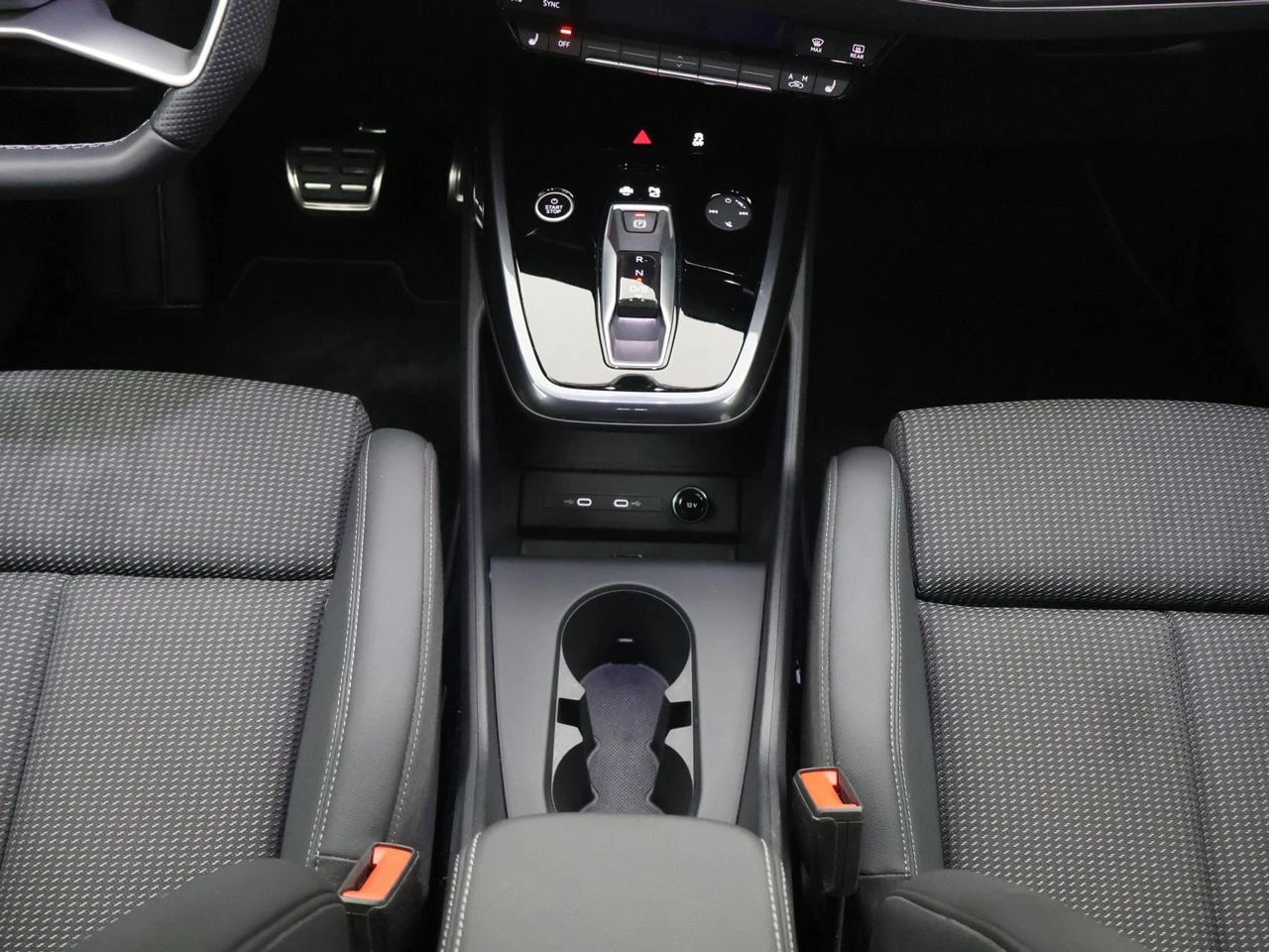 Audi-Q4 e-tron-image-4