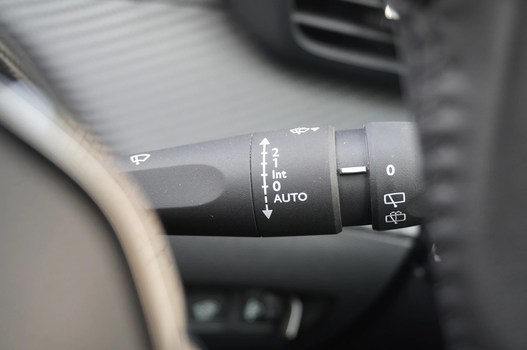 Peugeot-208-image-29