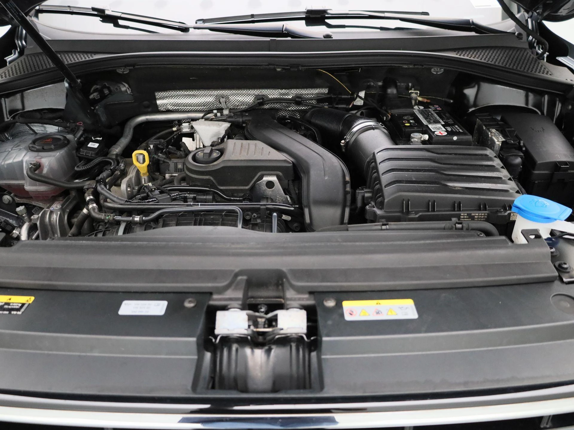 Volkswagen-Tiguan Allspace-image-34